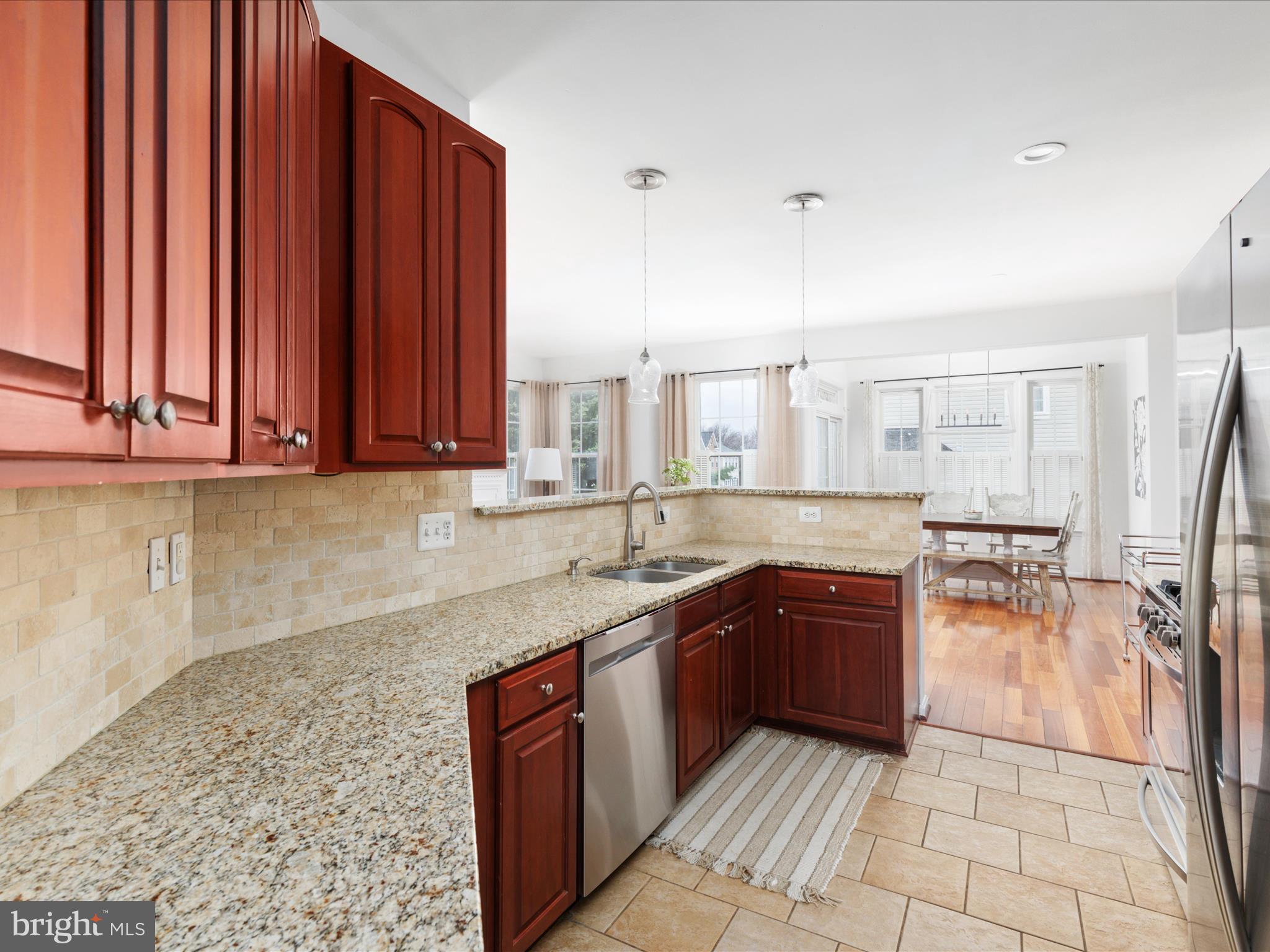 1225 Cambria Ter NE