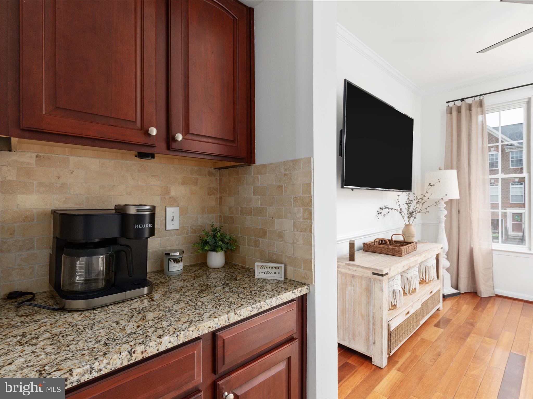 1225 Cambria Ter NE