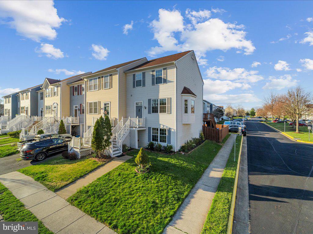 564 Radford Ter NE