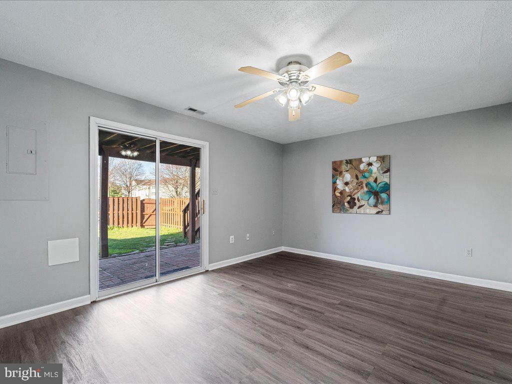 564 Radford Ter NE