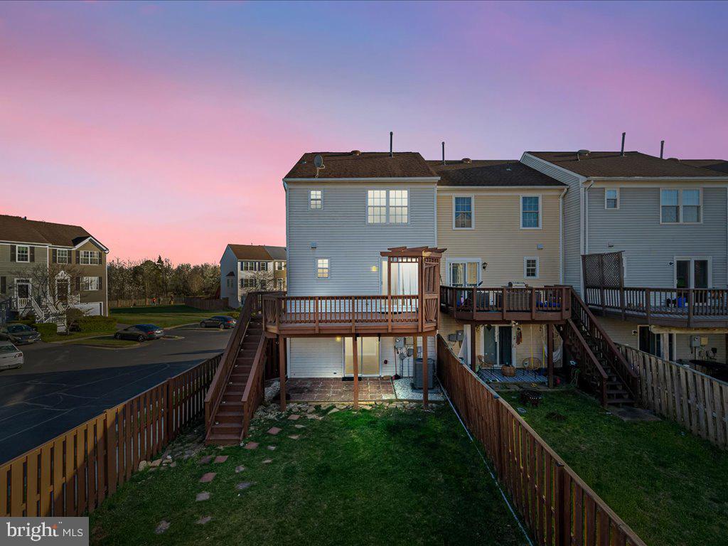 564 Radford Ter NE