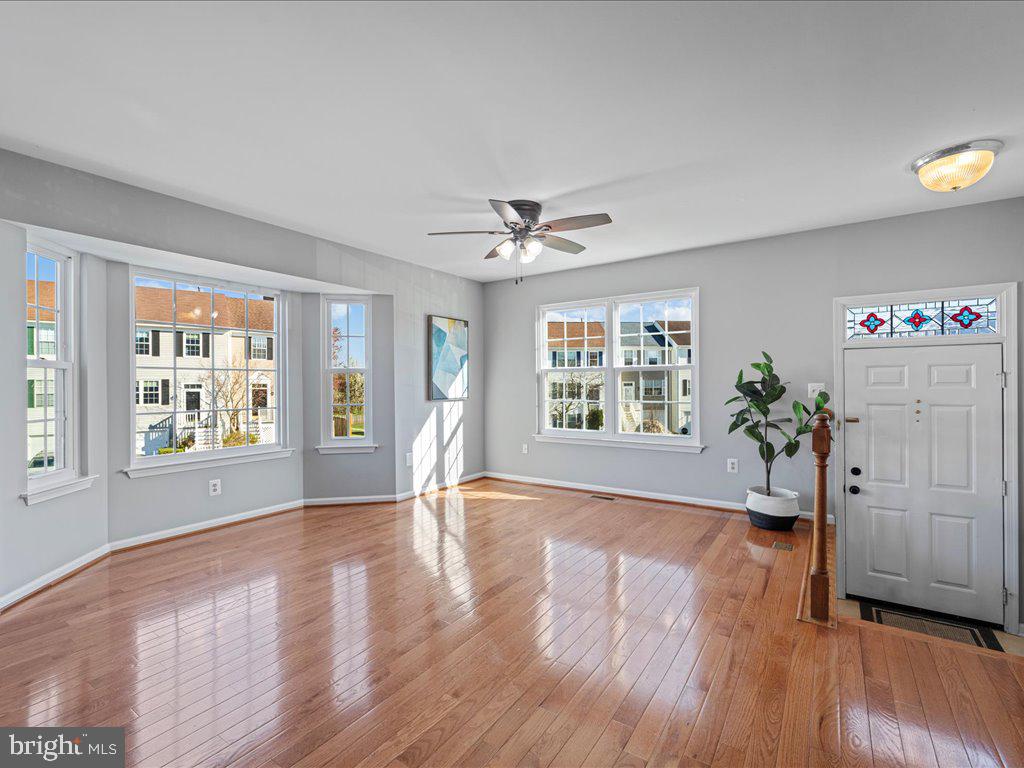 564 Radford Ter NE