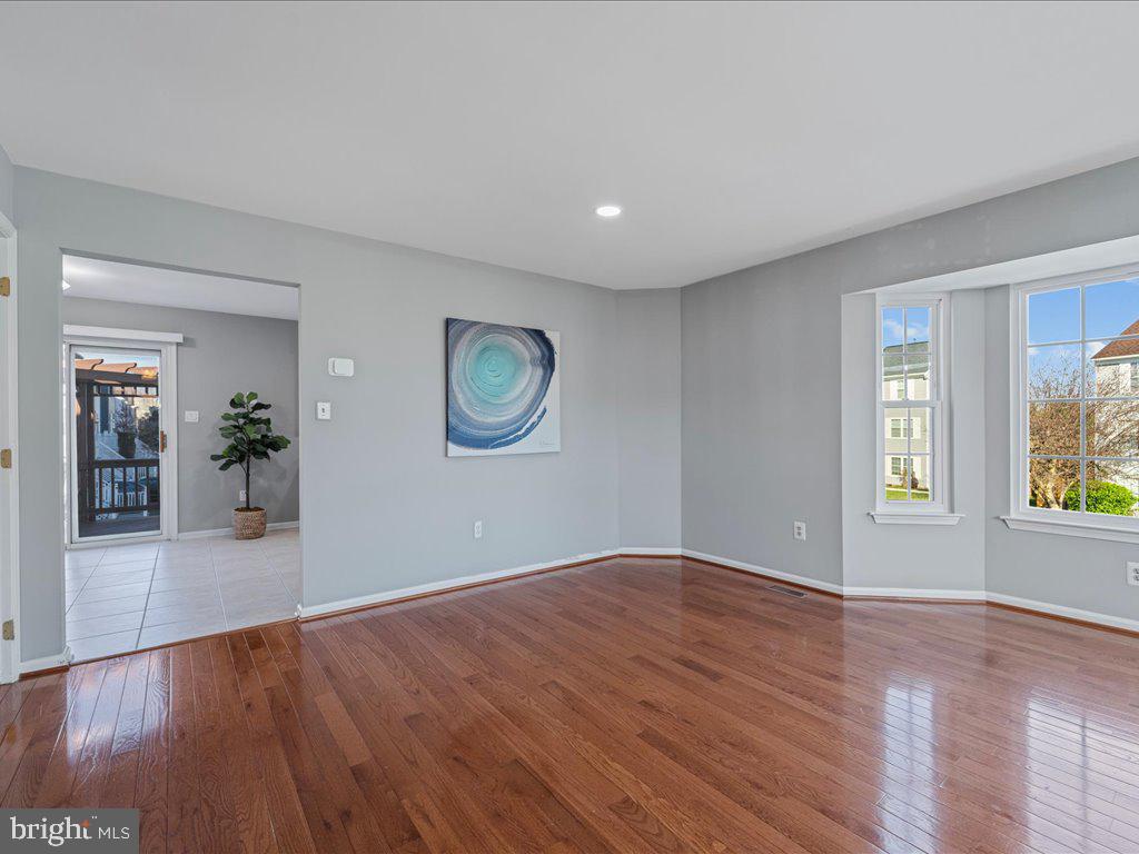 564 Radford Ter NE