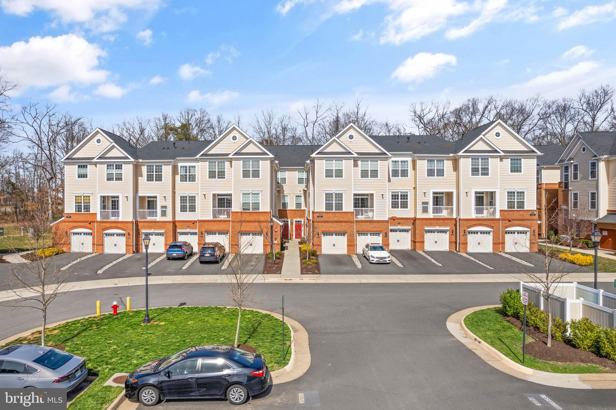 23245 Milltown Knoll Sq #104