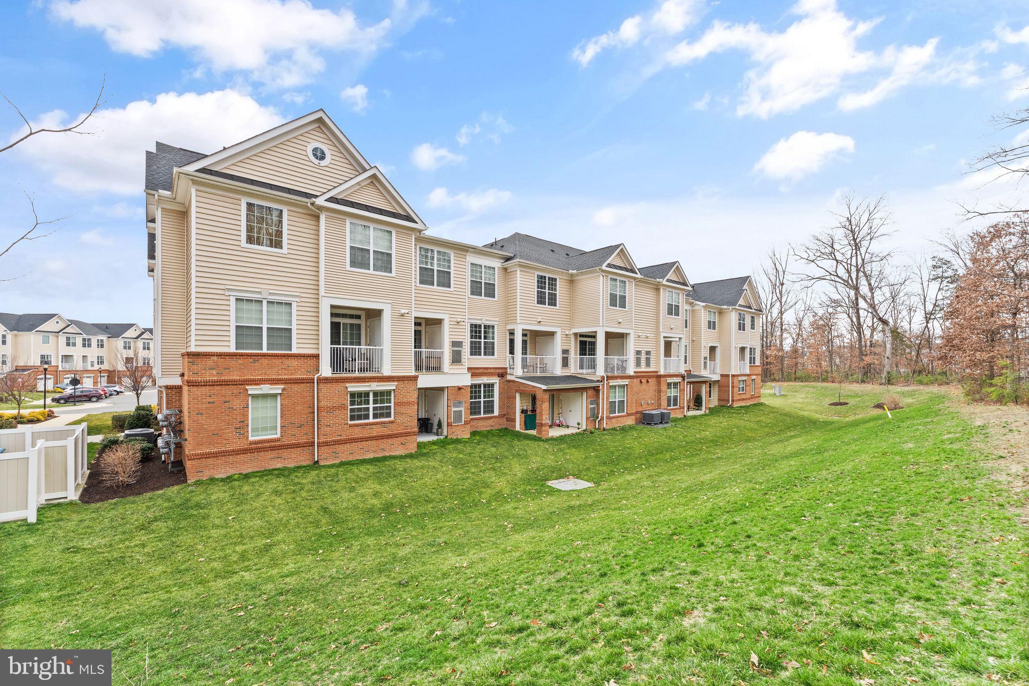 23245 Milltown Knoll Sq #104