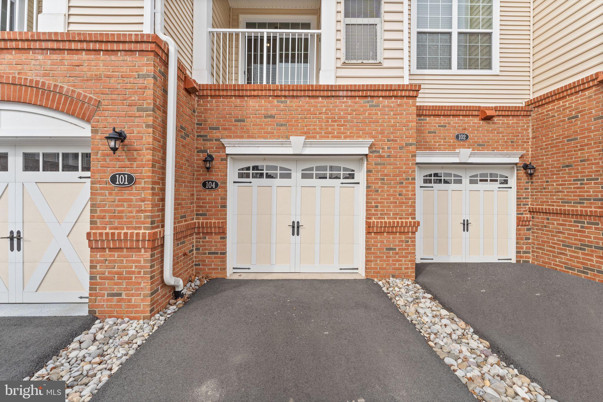23245 Milltown Knoll Sq #104
