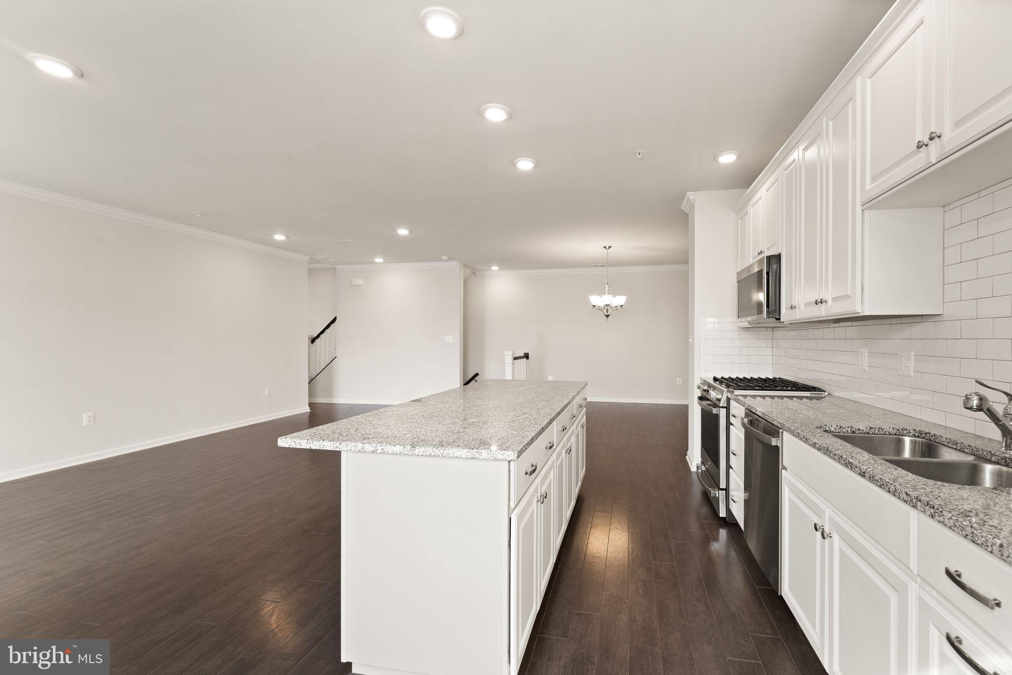 23245 Milltown Knoll Sq #104
