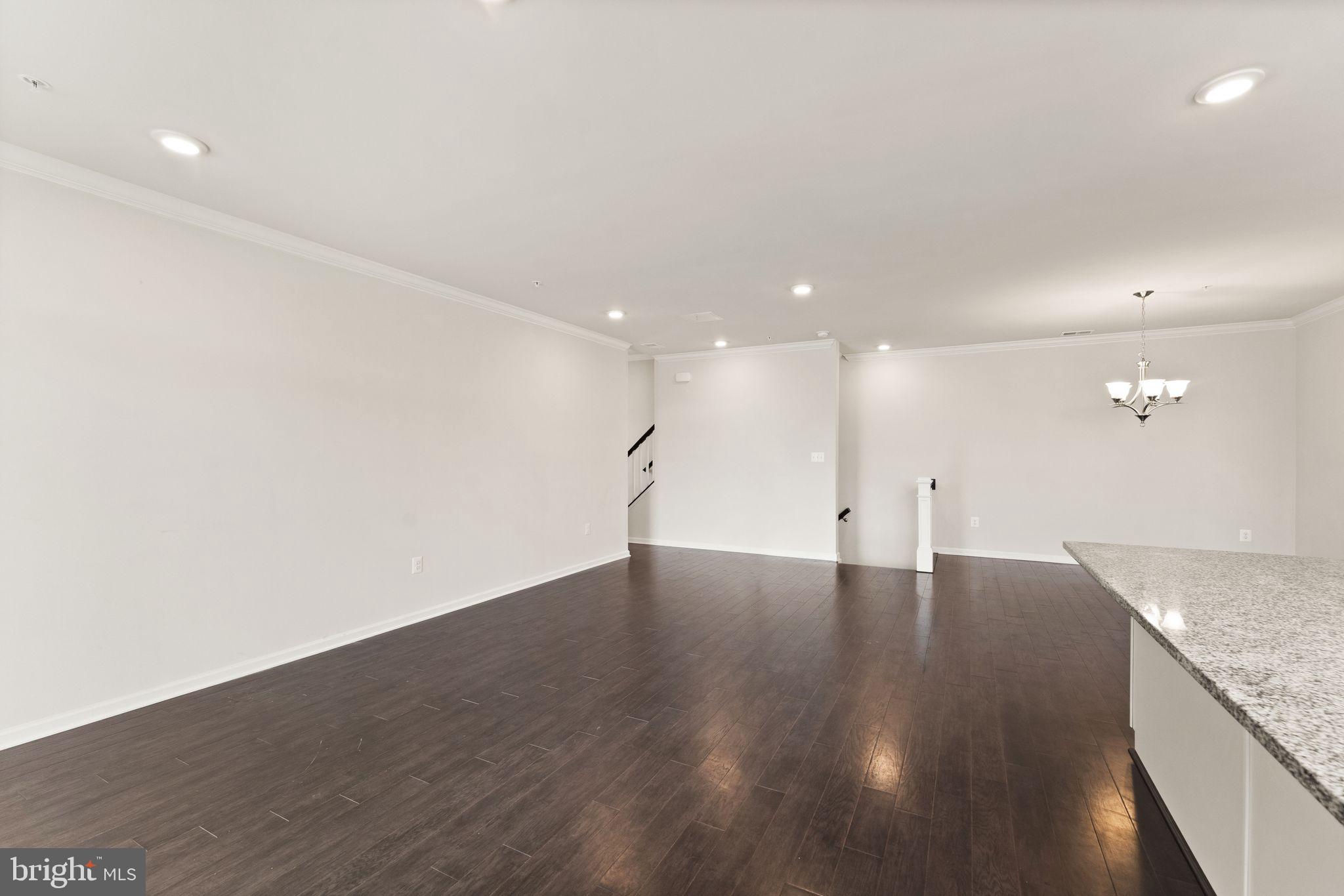 23245 Milltown Knoll Sq #104