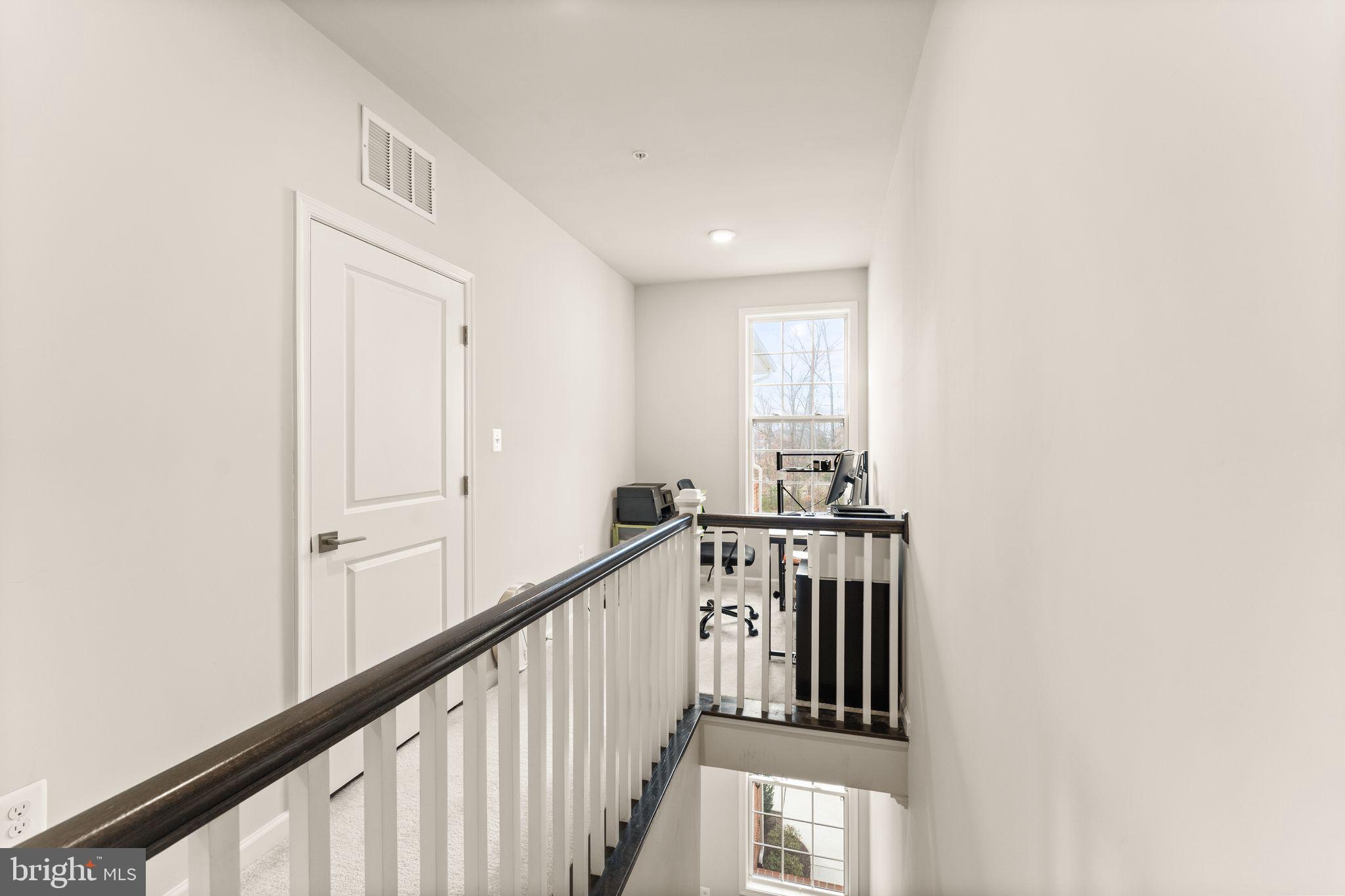 23245 Milltown Knoll Sq #104