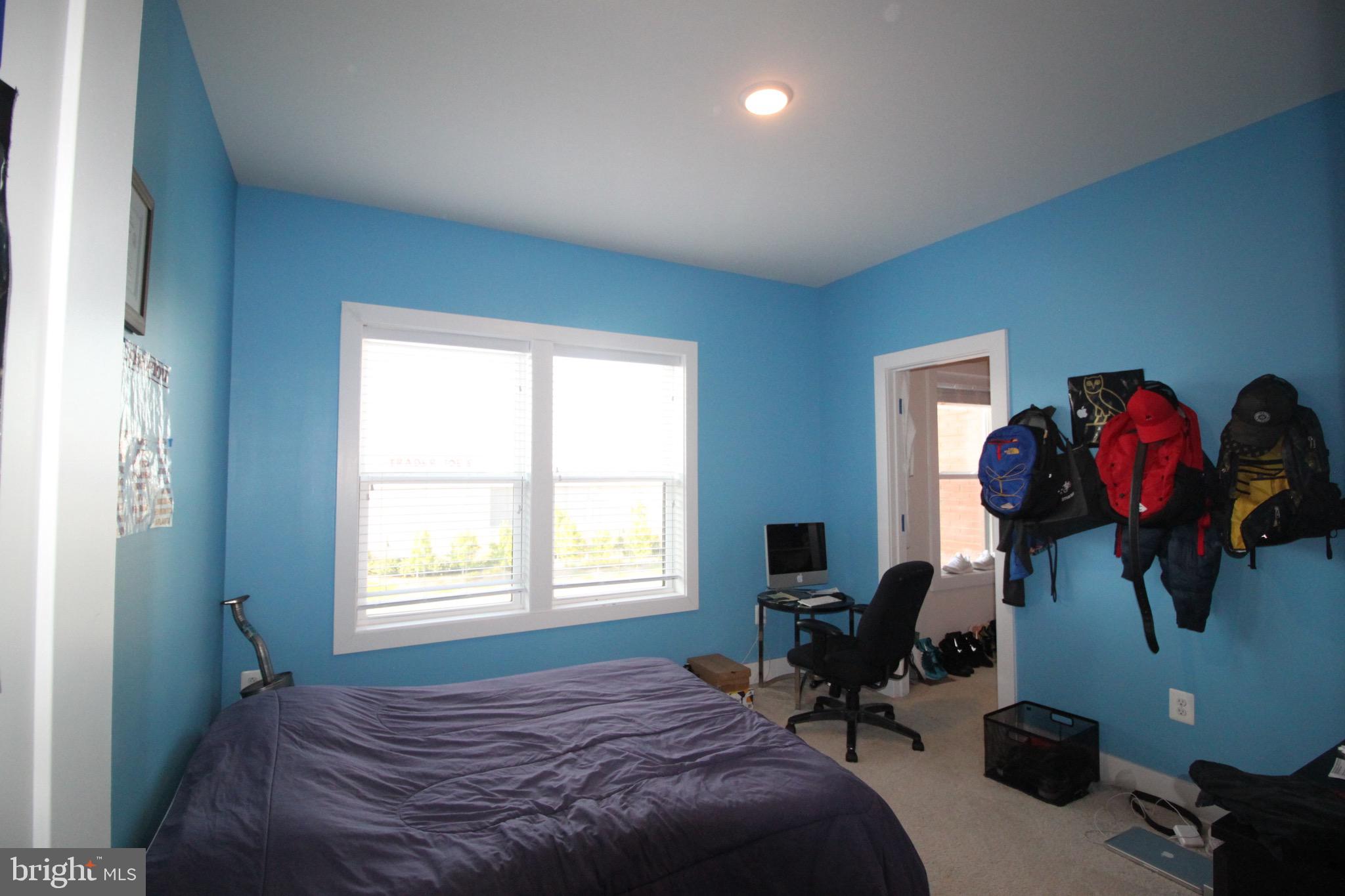 44738 Tiverton Sq