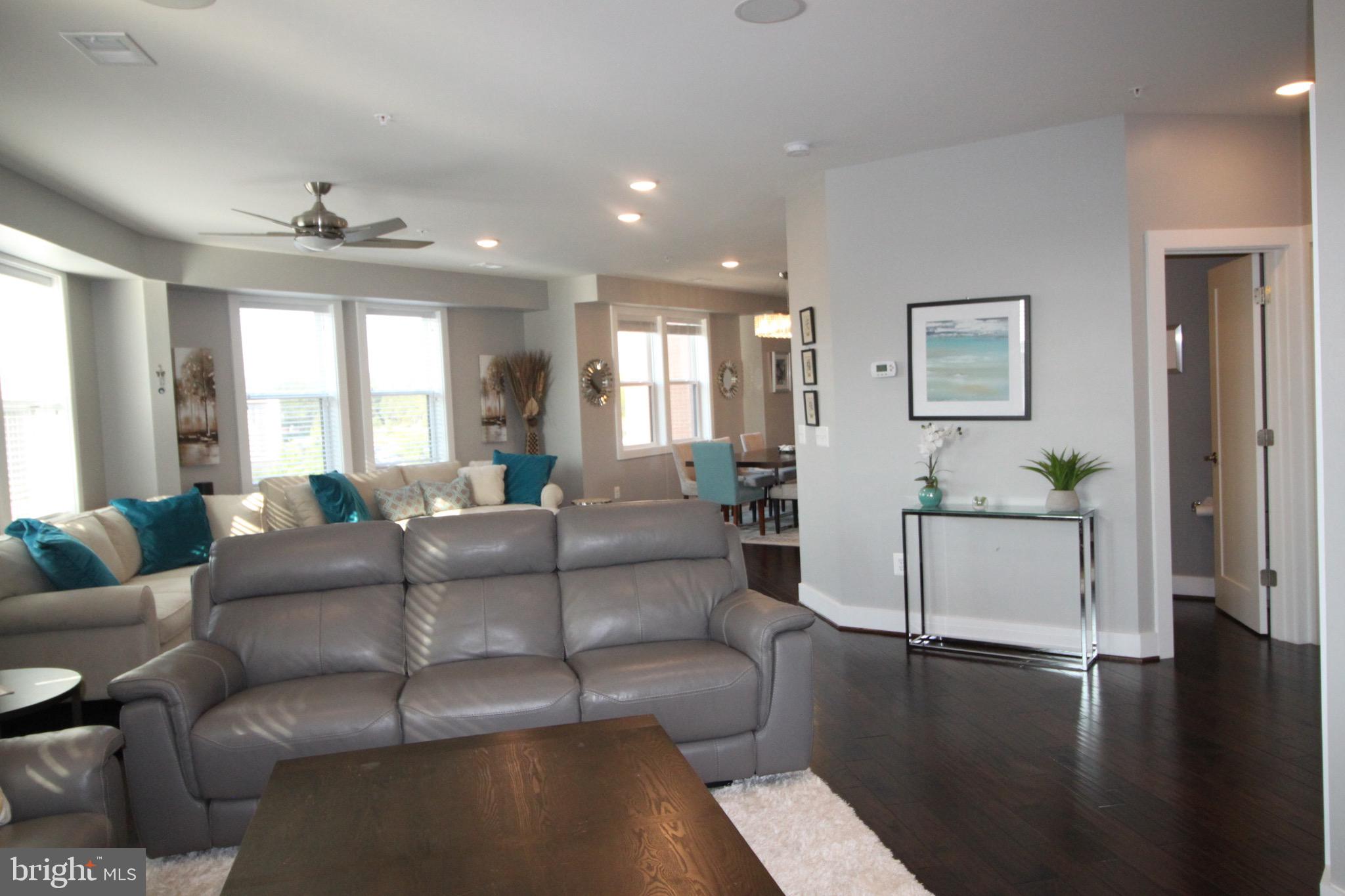 44738 Tiverton Sq