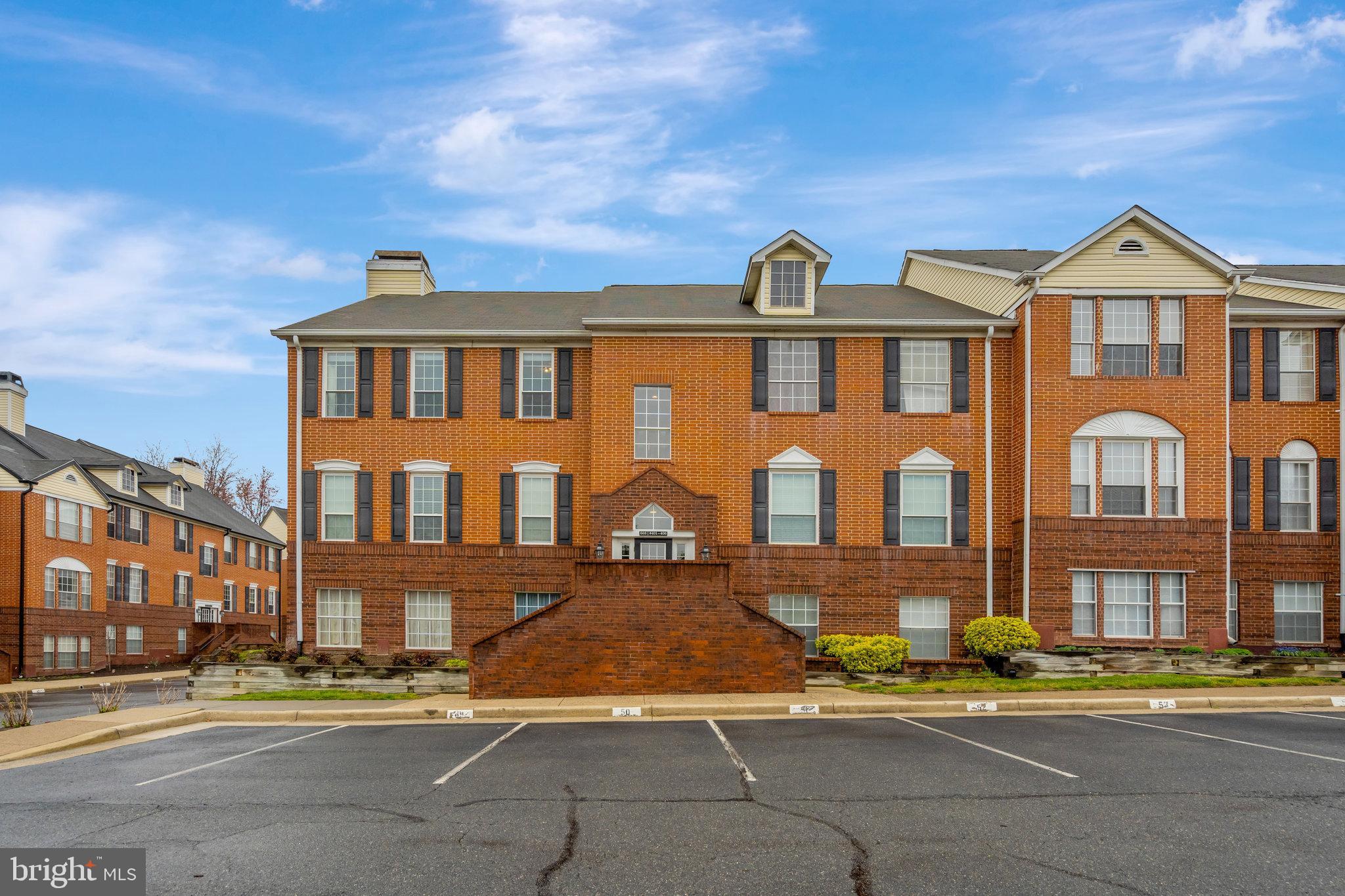 668 Gateway Dr SE #403