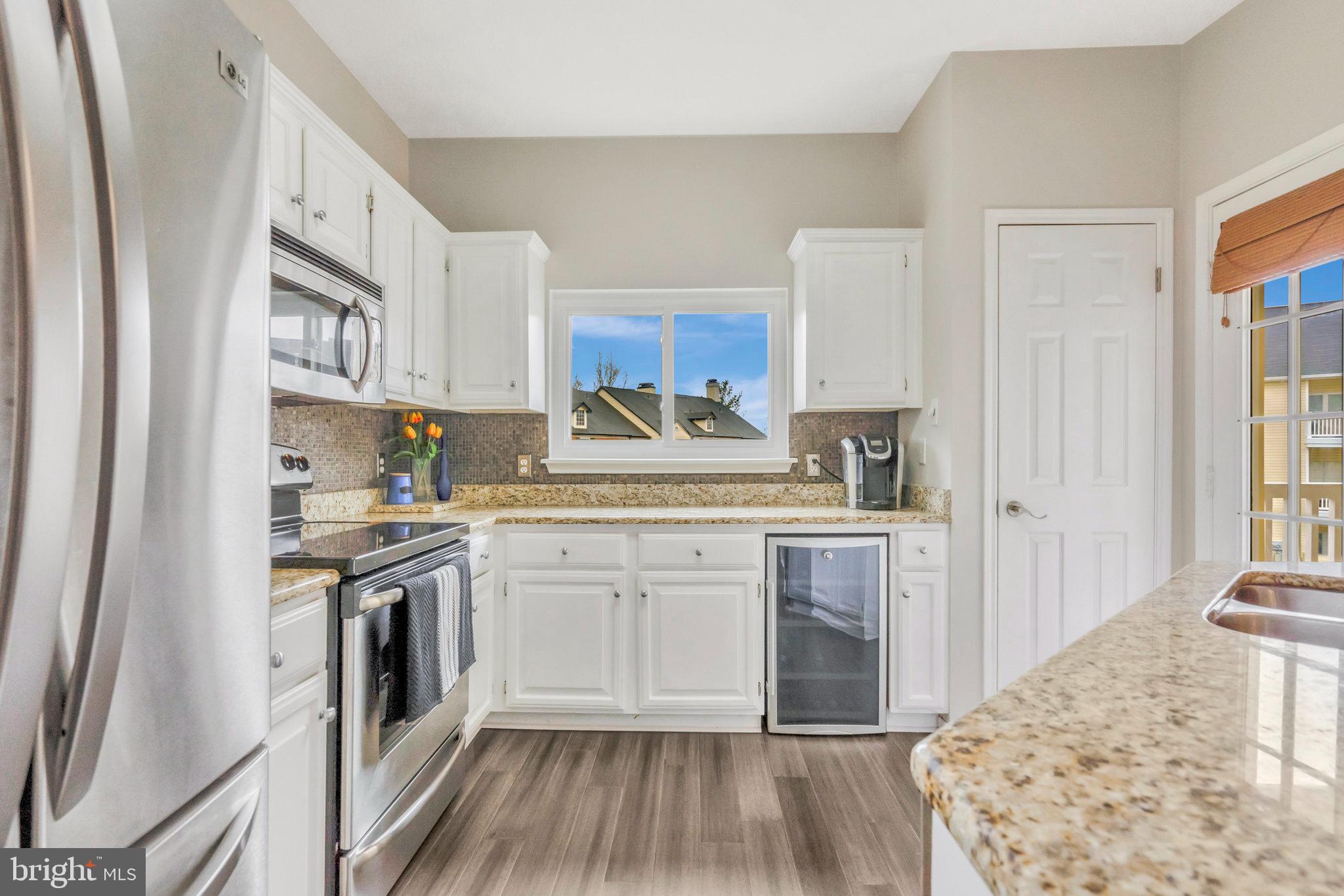 668 Gateway Dr SE #403
