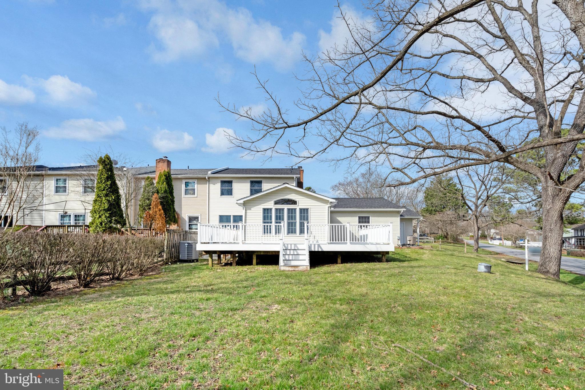 50 Sydnor St