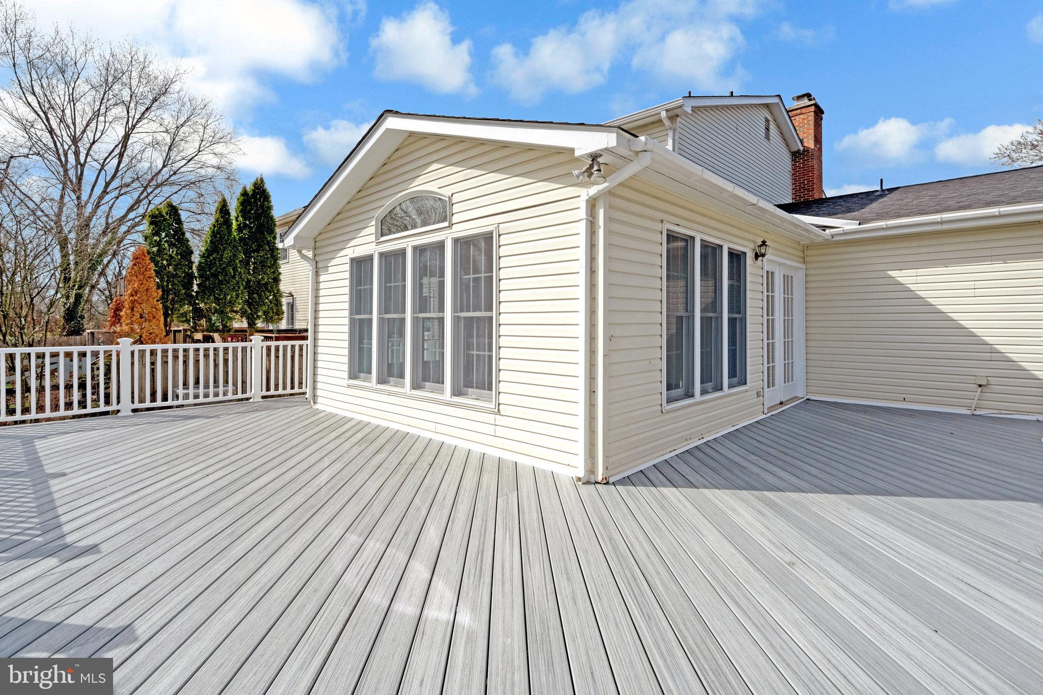 50 Sydnor St