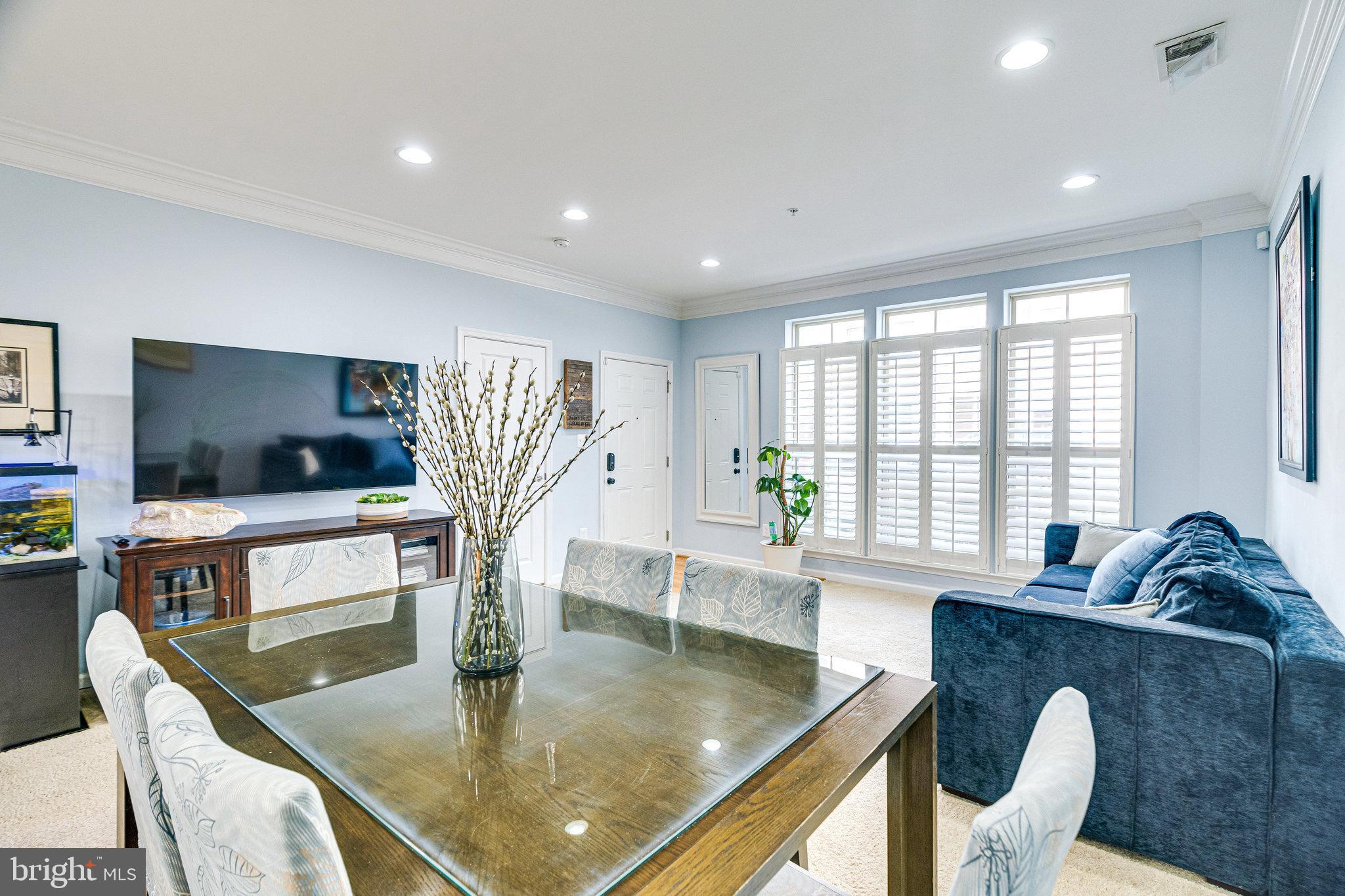 25292 Gray Poplar Ter