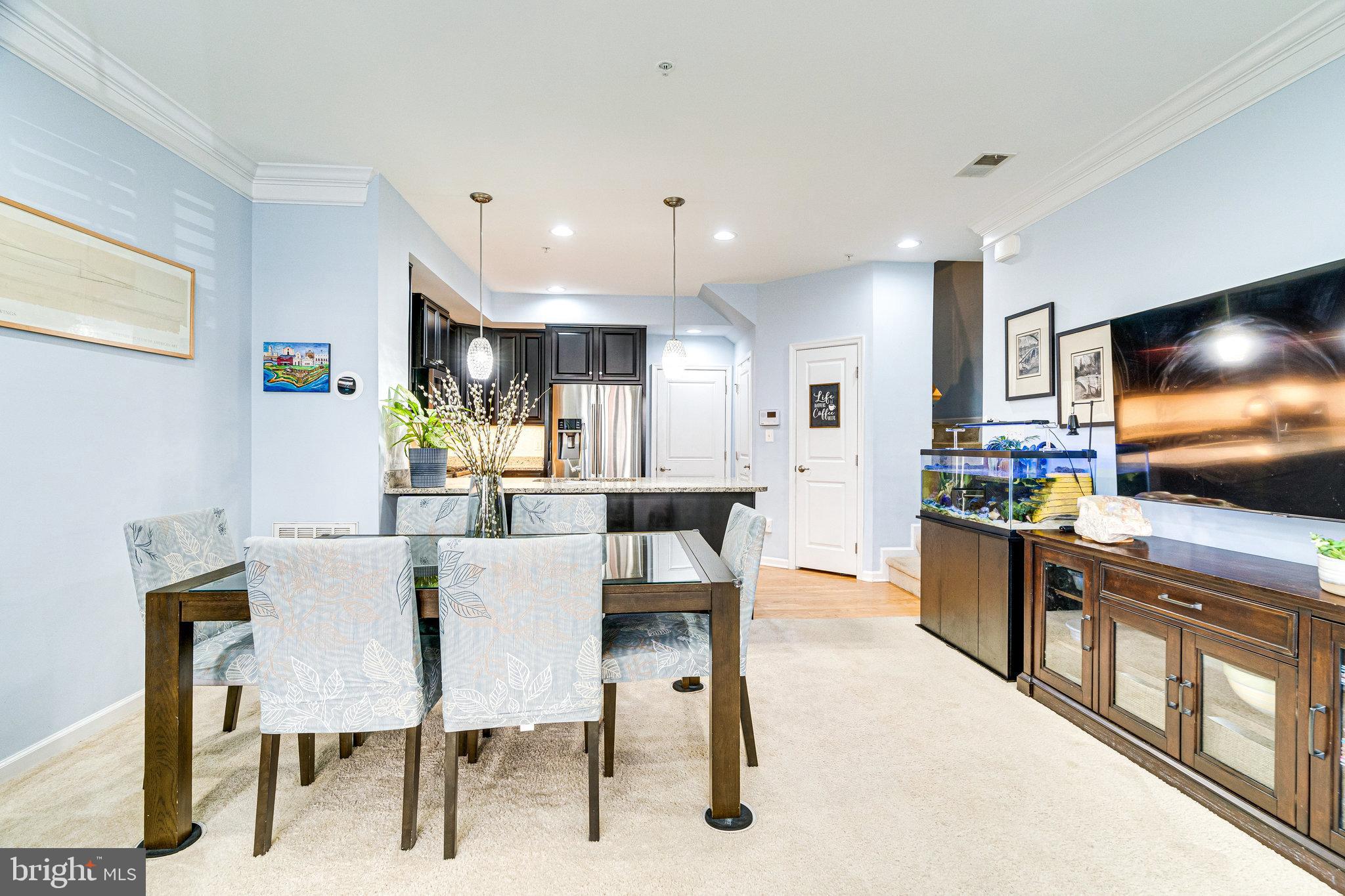 25292 Gray Poplar Ter