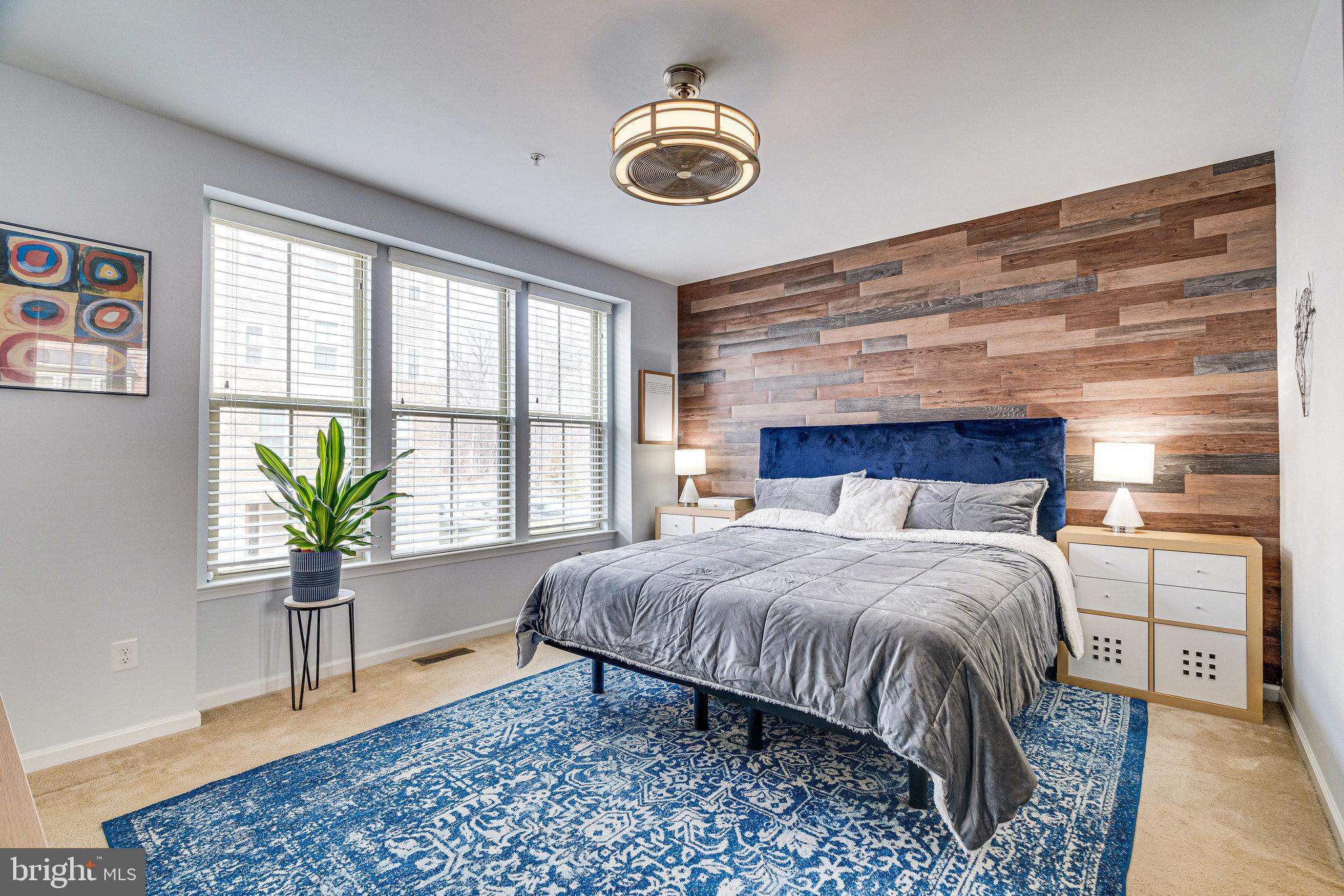 25292 Gray Poplar Ter