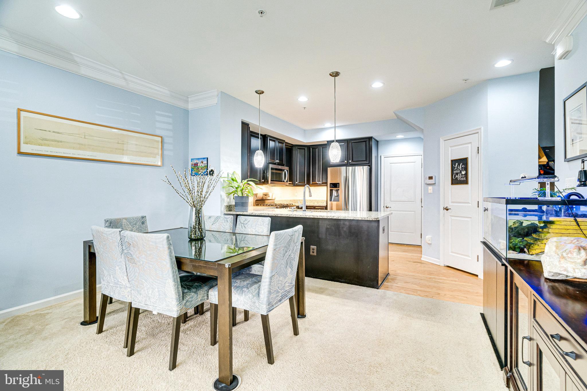 25292 Gray Poplar Ter