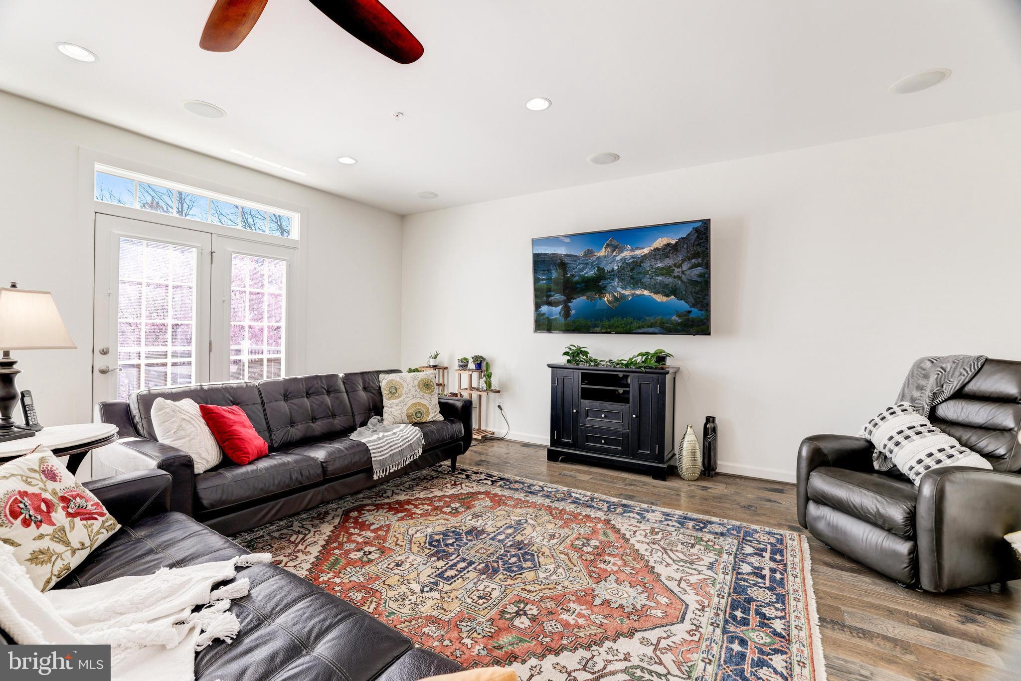 42687 Burbank Ter