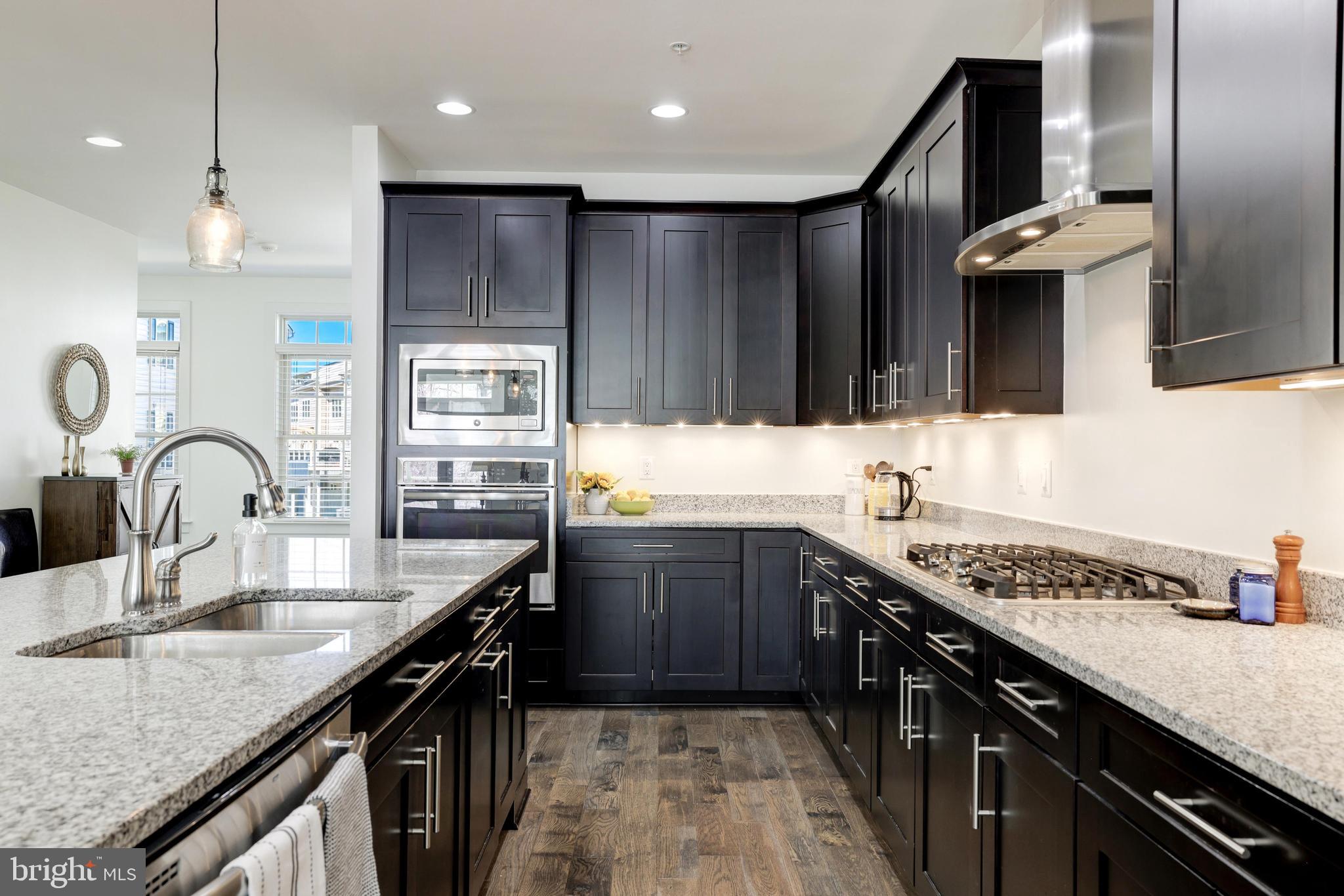 42687 Burbank Ter