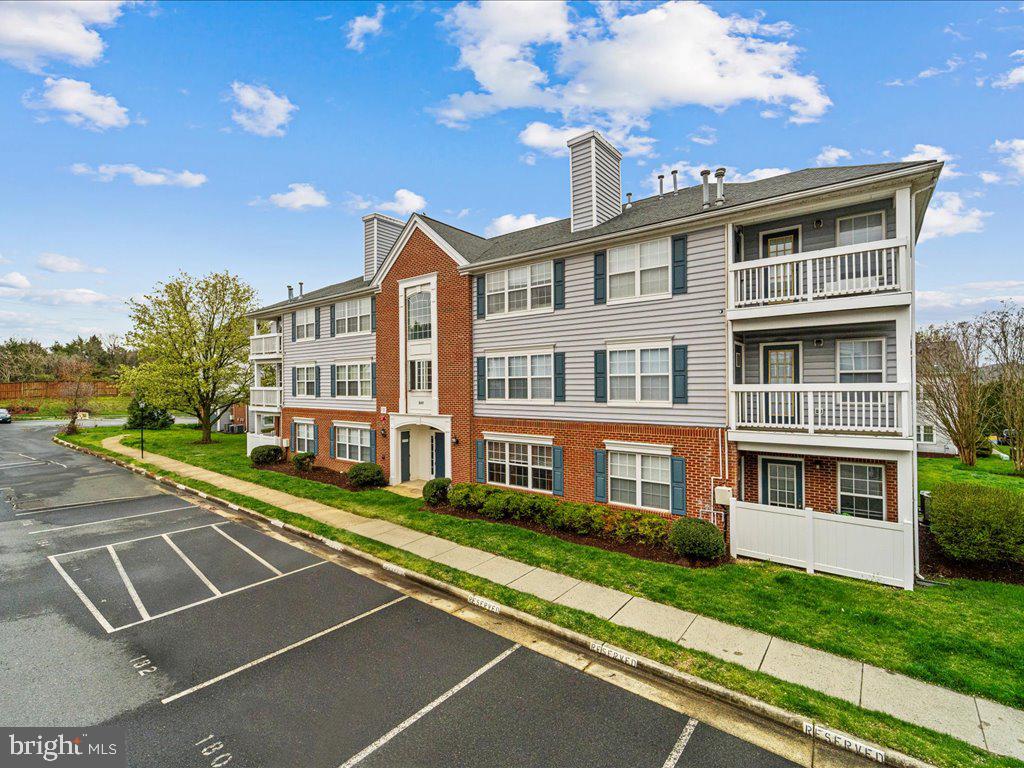 645 Constellation Sq SE #D