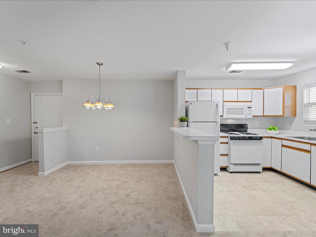 645 Constellation Sq SE #D