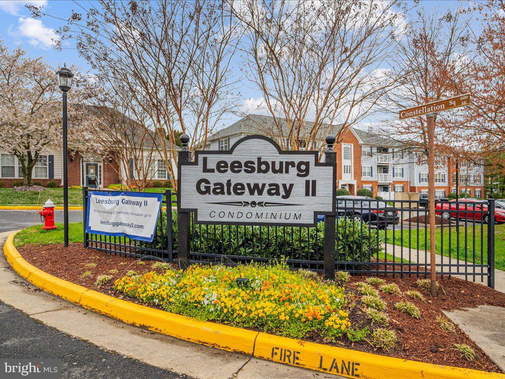 645 Constellation Sq SE #D