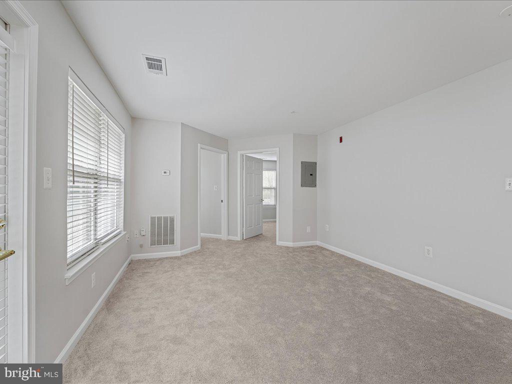 645 Constellation Sq SE #D