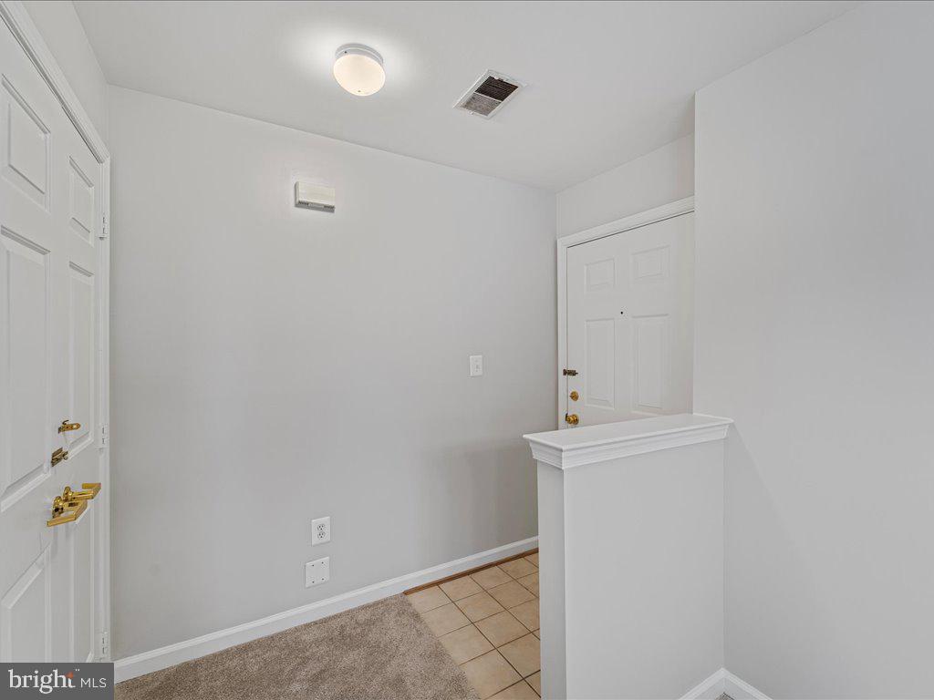 645 Constellation Sq SE #D