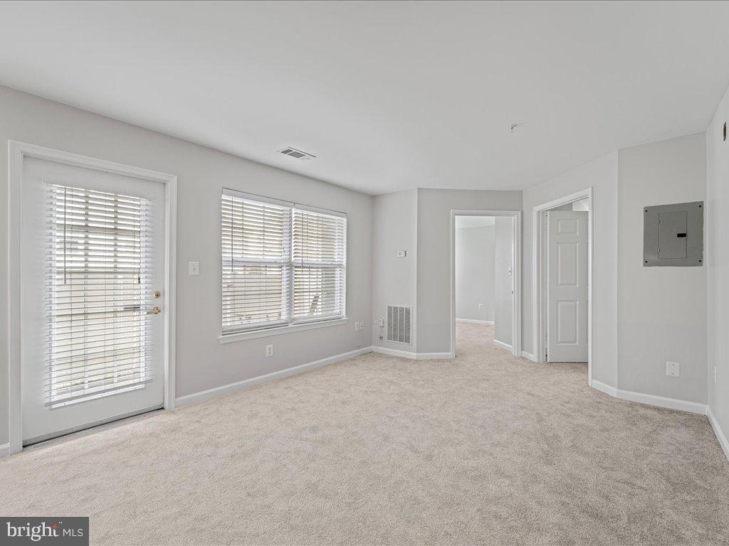 645 Constellation Sq SE #D