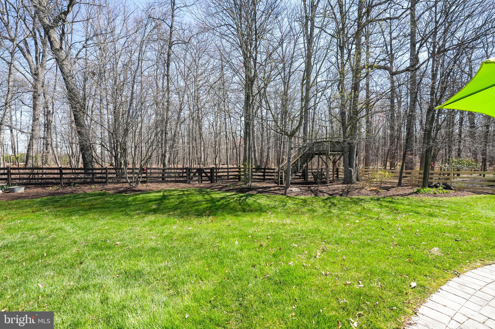 24276 Longshadow Ln