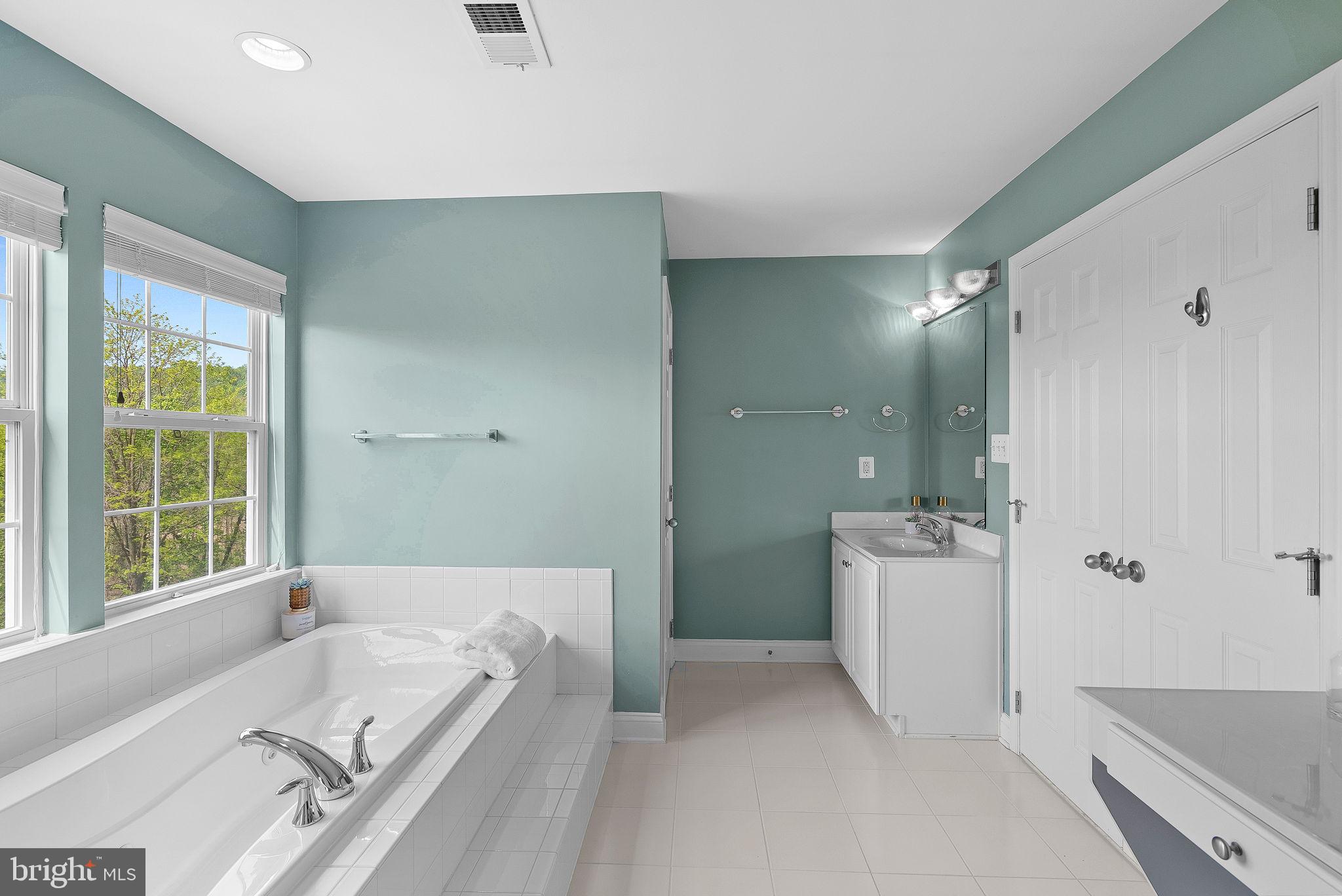 16909 Evening Star Dr