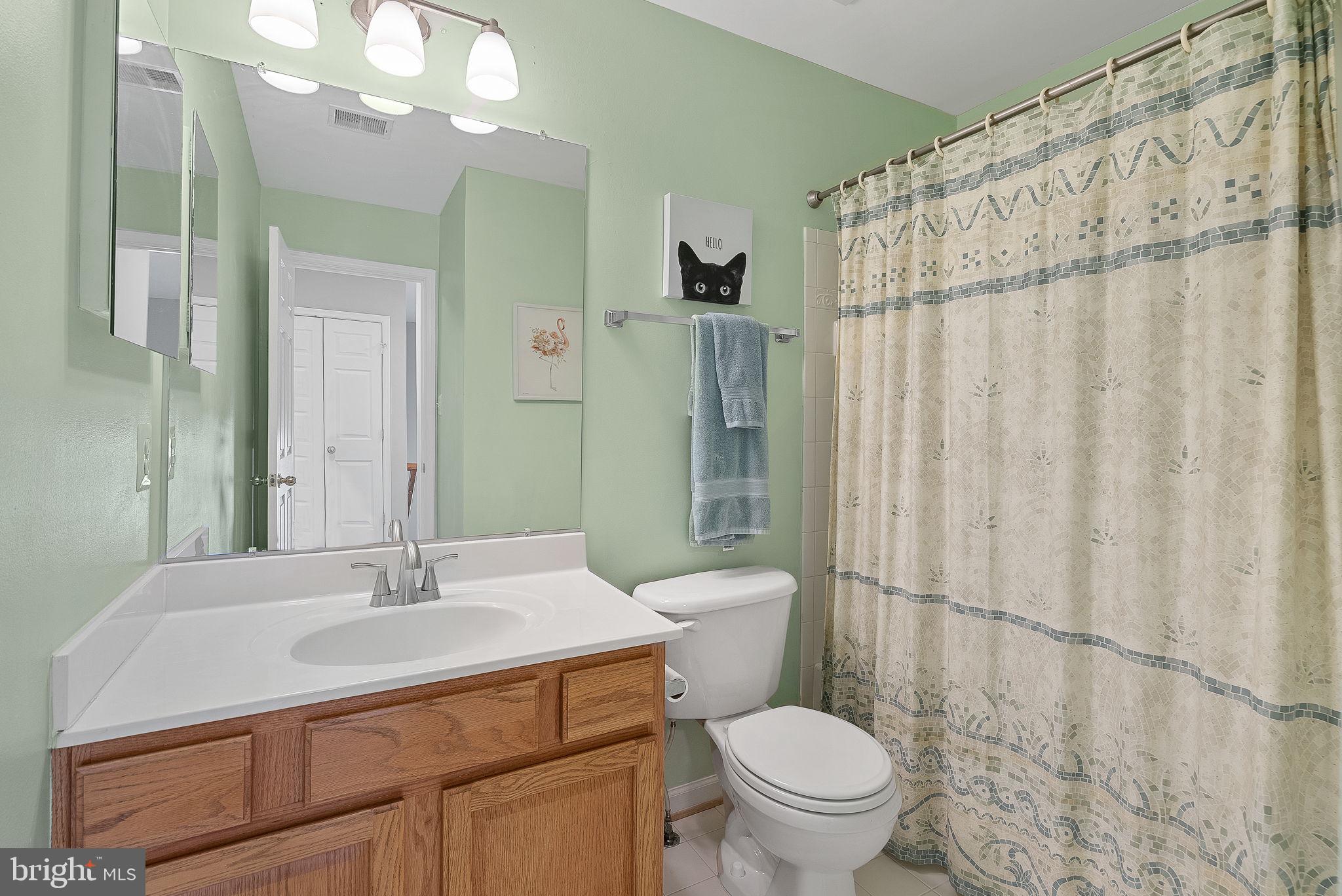 818 Ferndale Ter NE