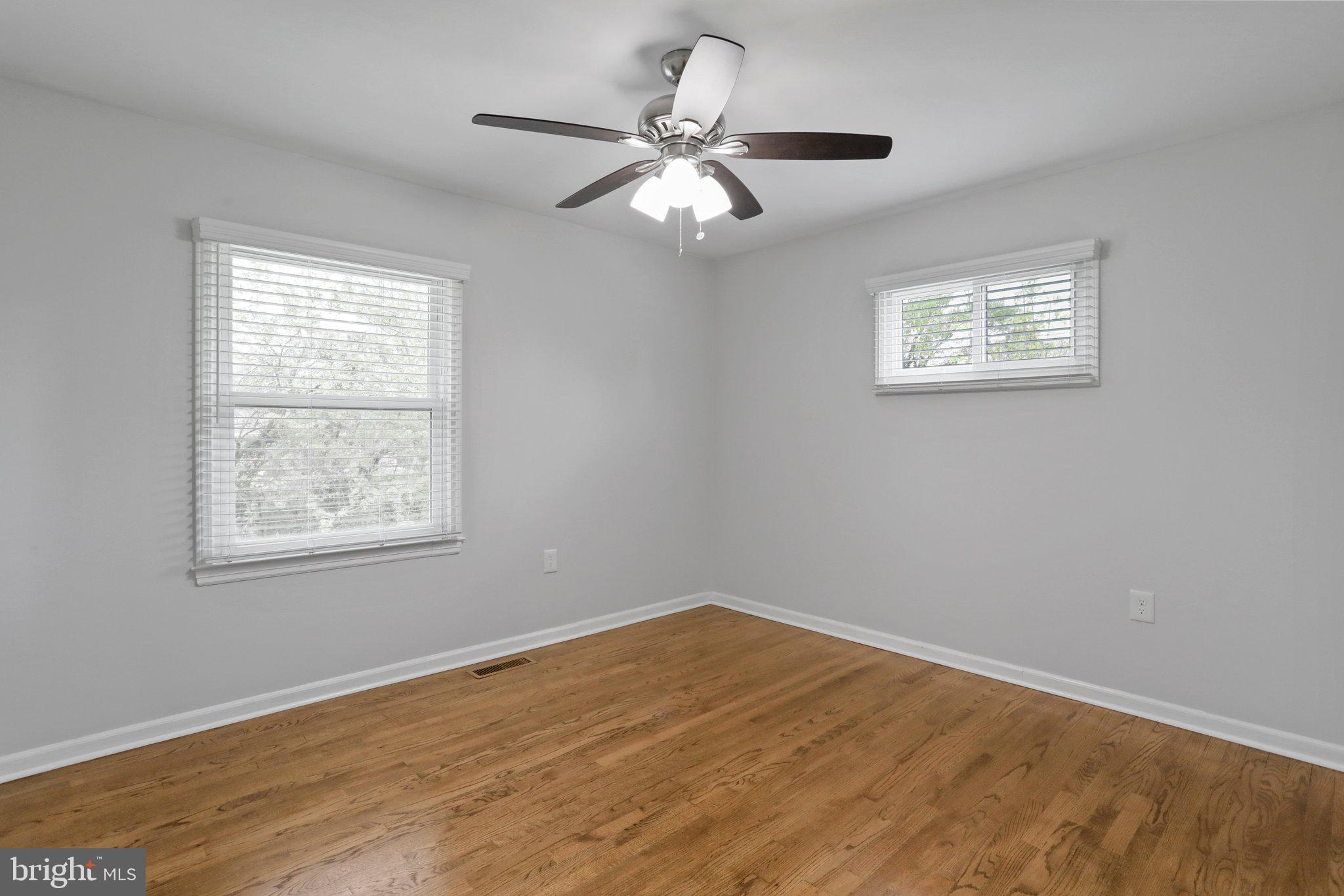 800 E Dickenson Ct