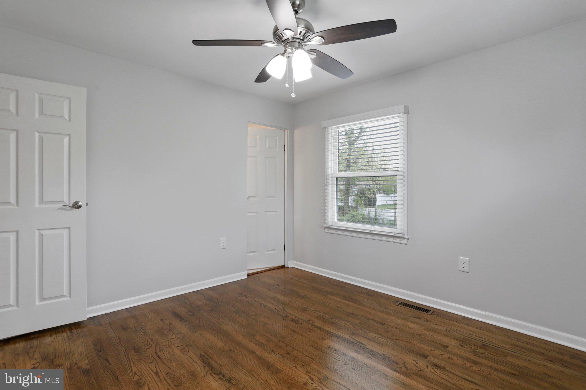 800 E Dickenson Ct
