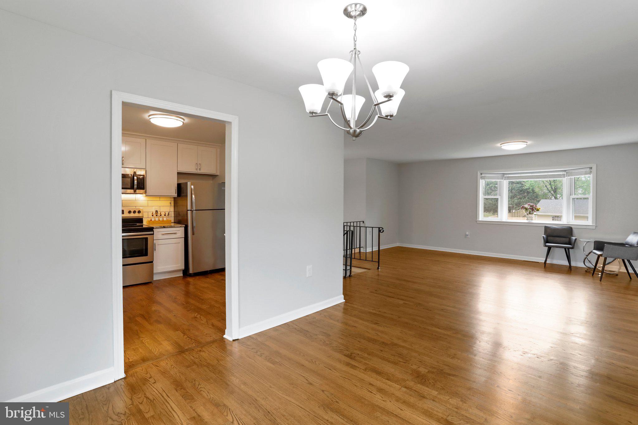800 E Dickenson Ct