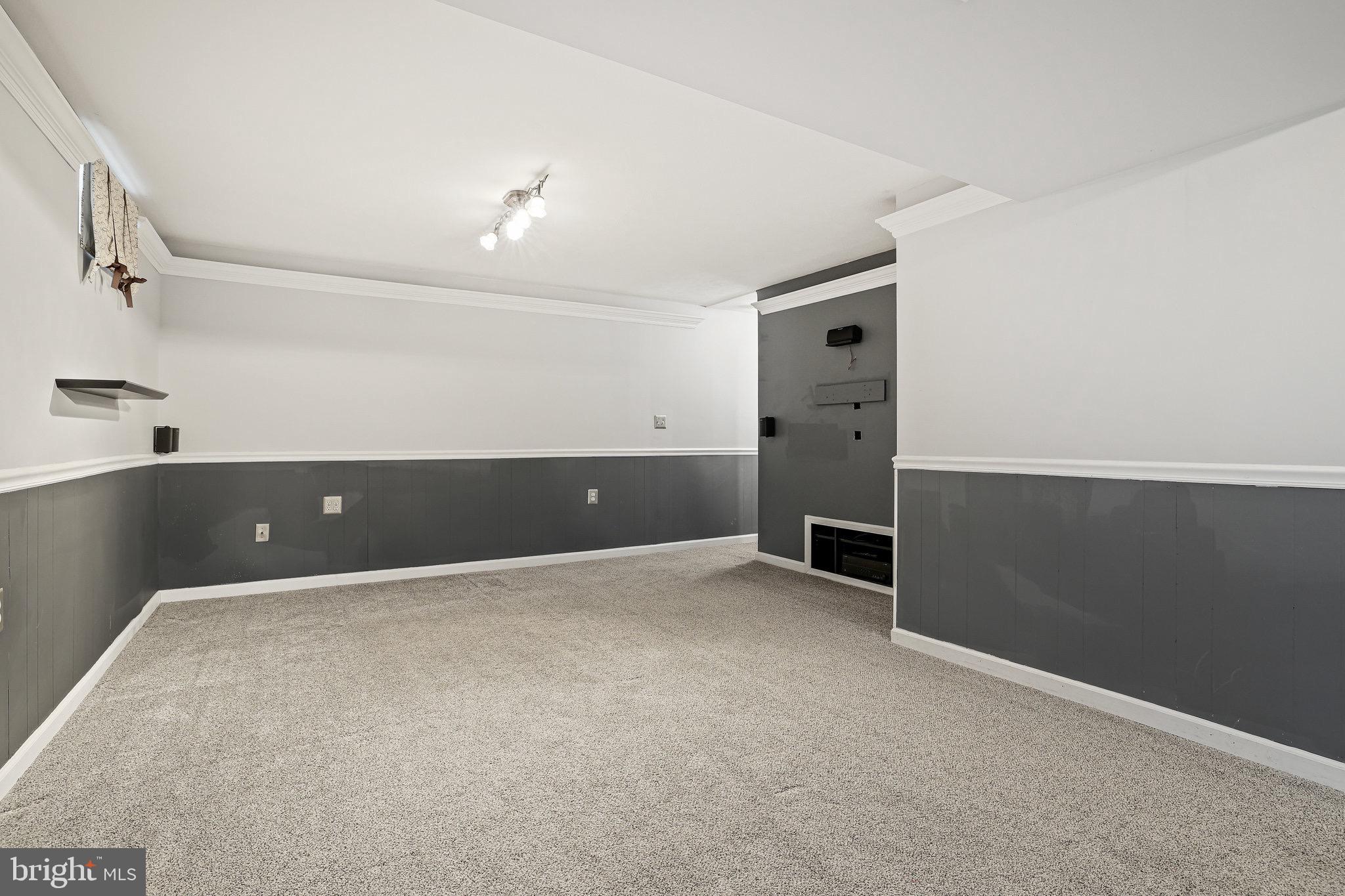 230 Silverleaf Dr