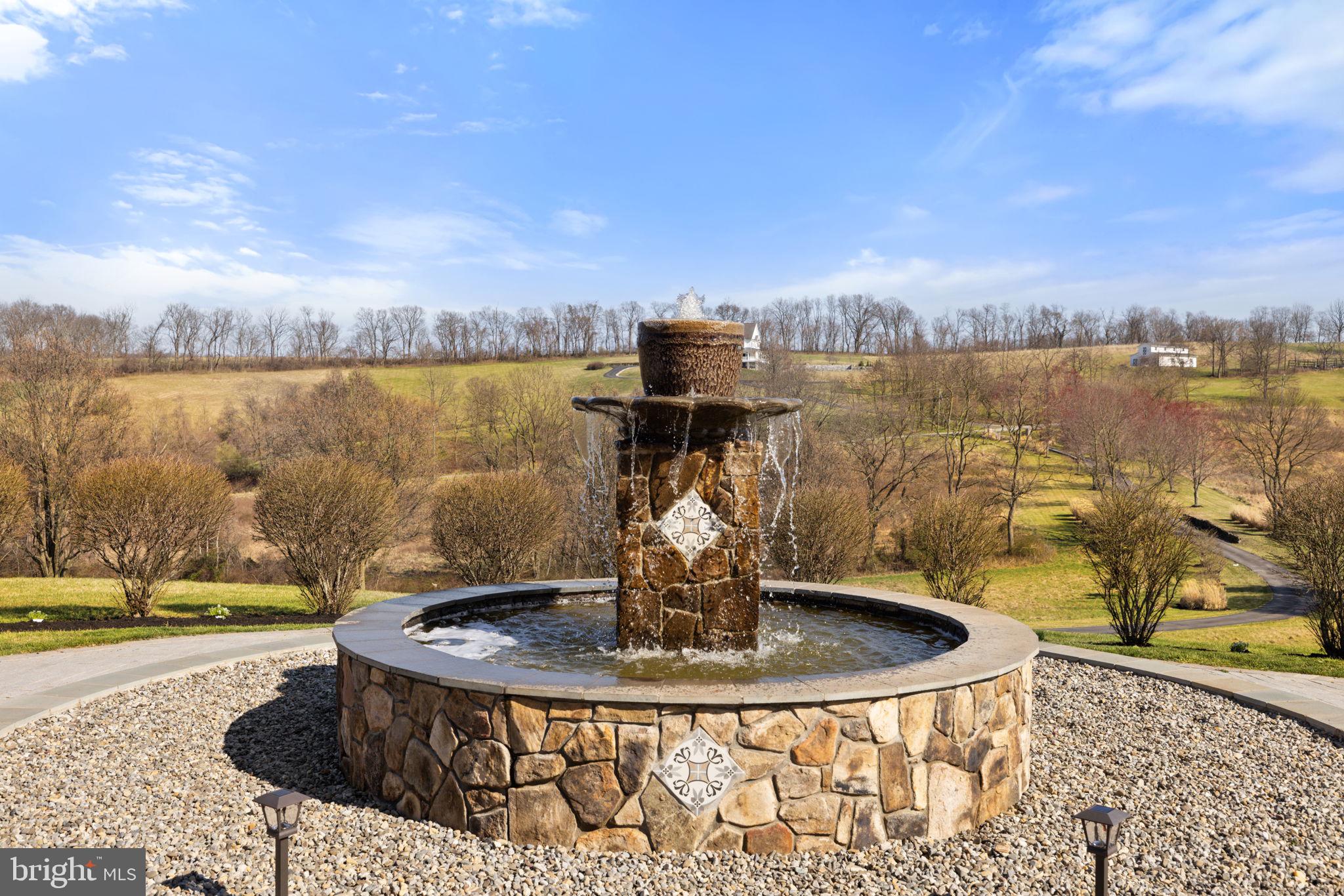 15929 Bridlepath Ln