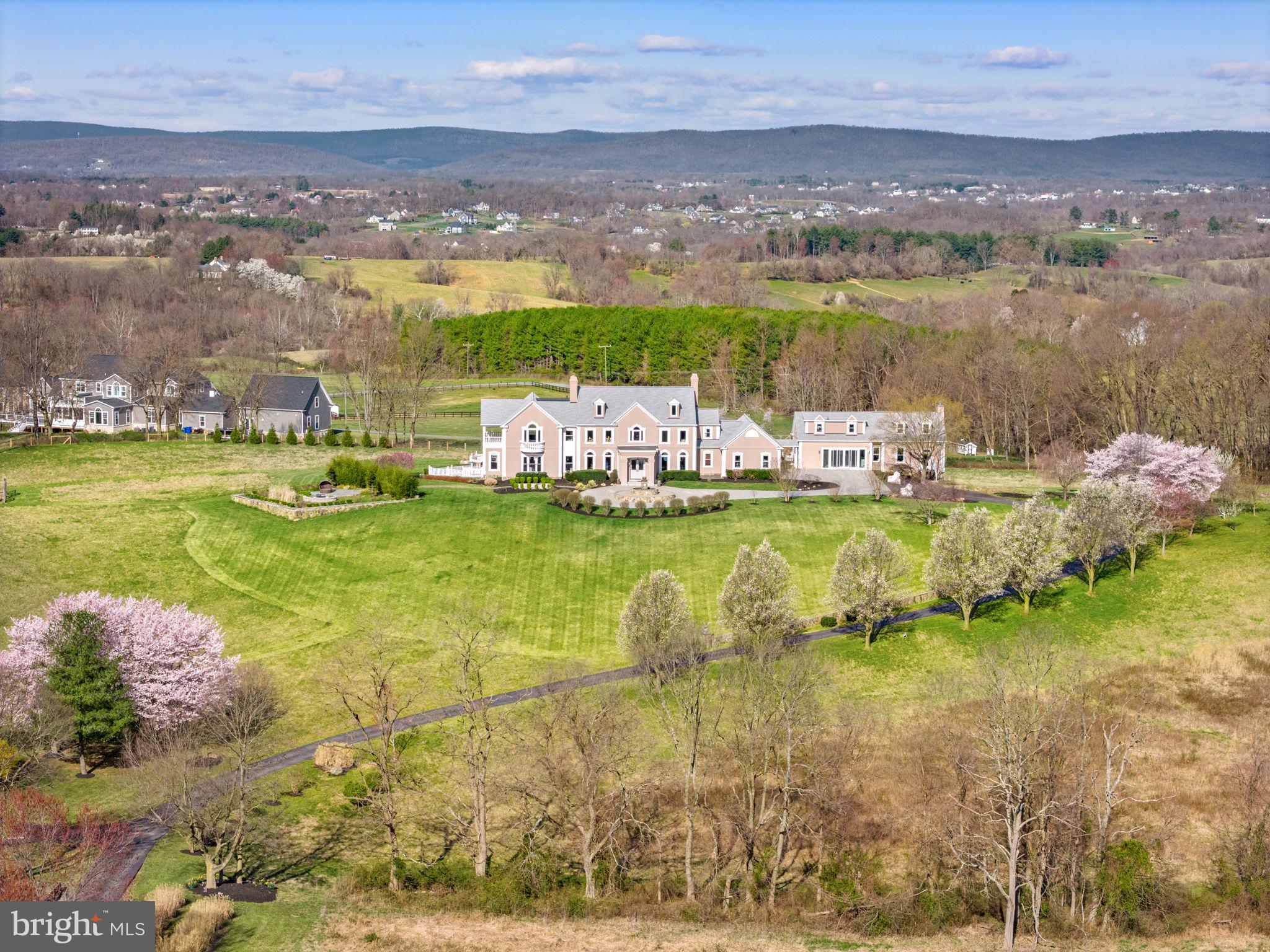 15929 Bridlepath Ln