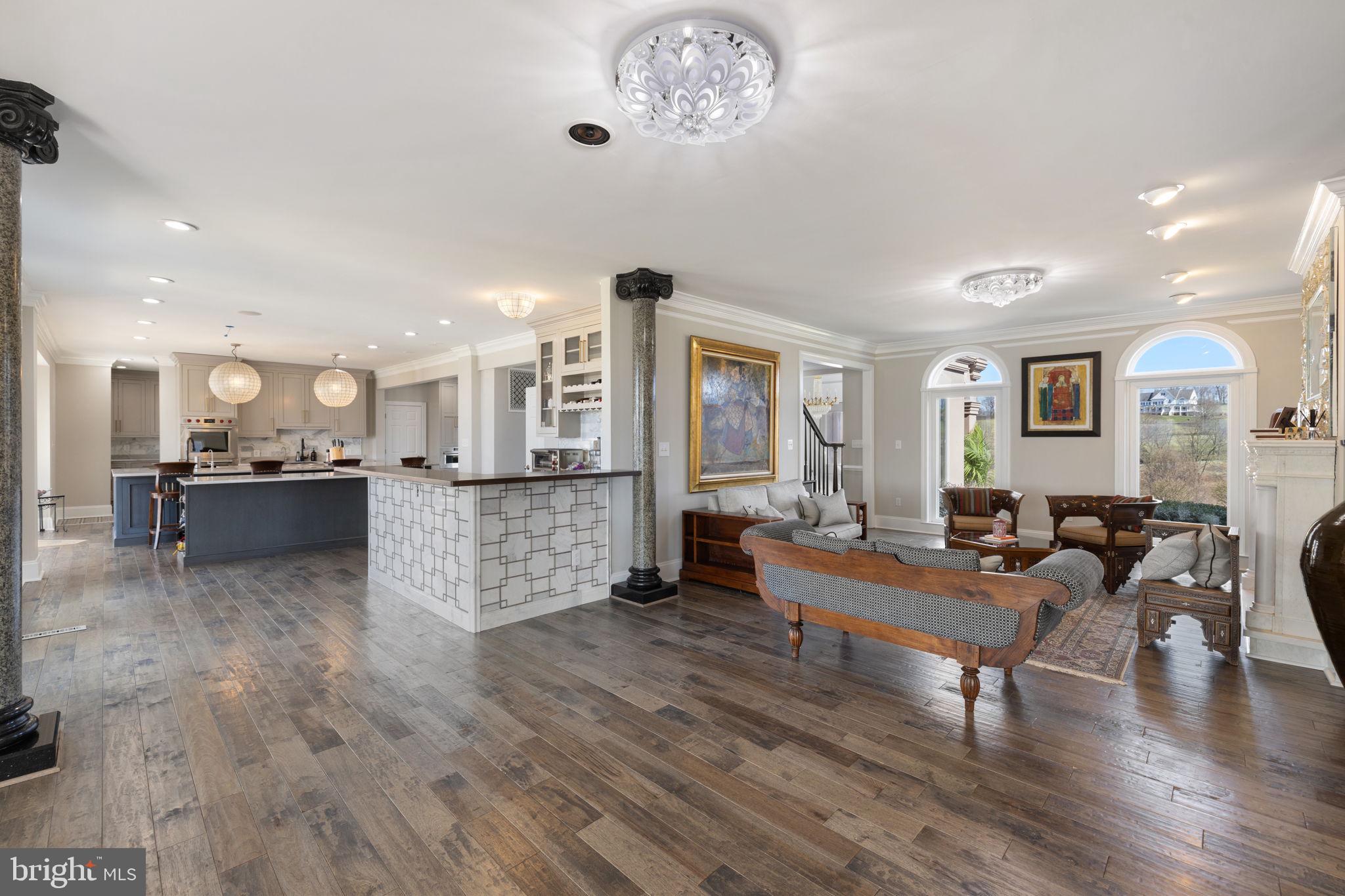 15929 Bridlepath Ln