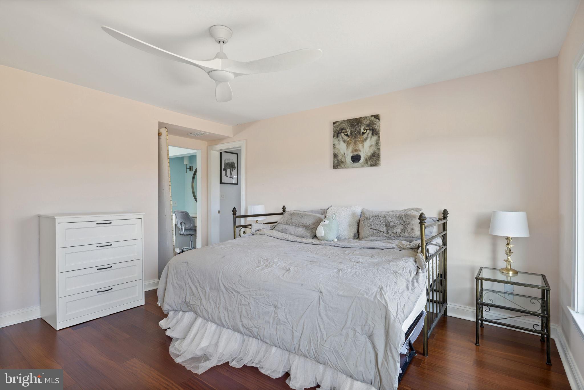 15929 Bridlepath Ln