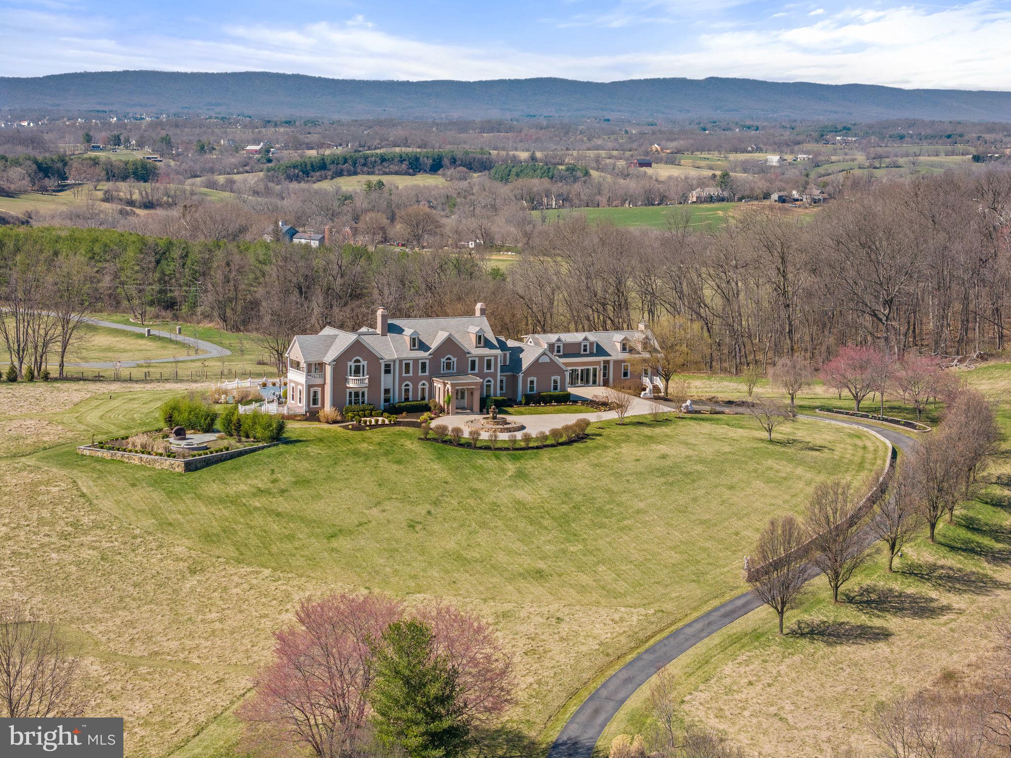 15929 Bridlepath Ln