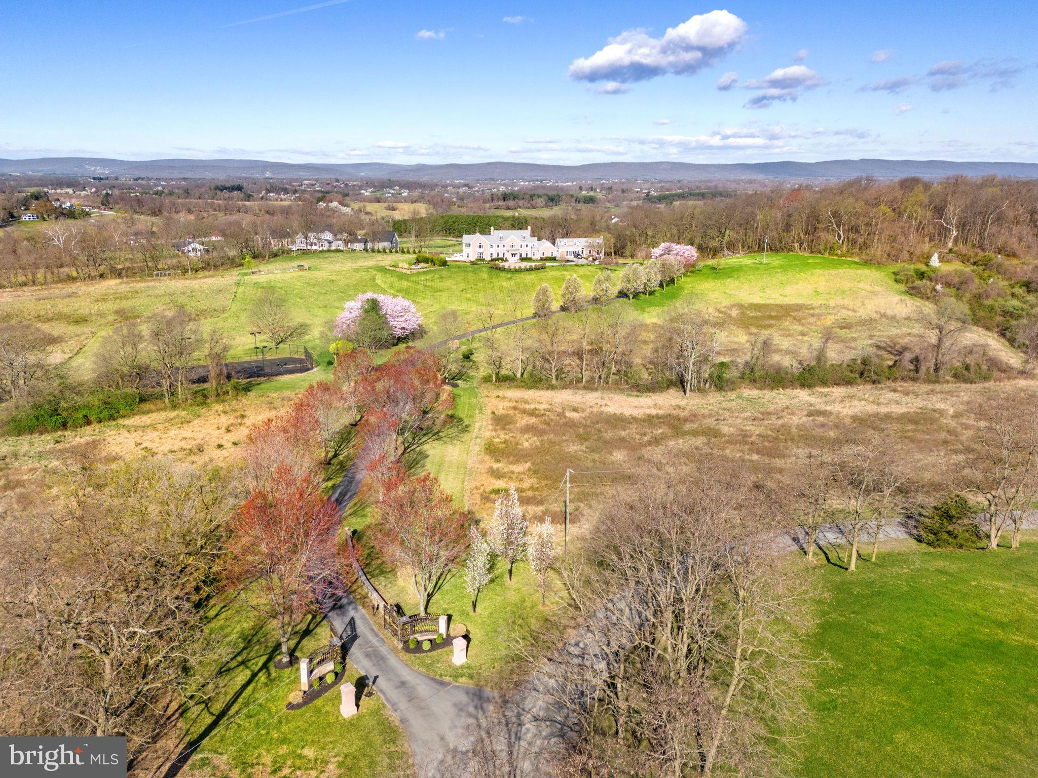 15929 Bridlepath Ln
