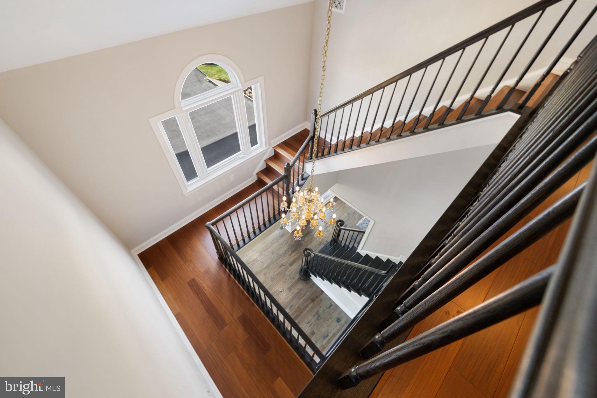 15929 Bridlepath Ln