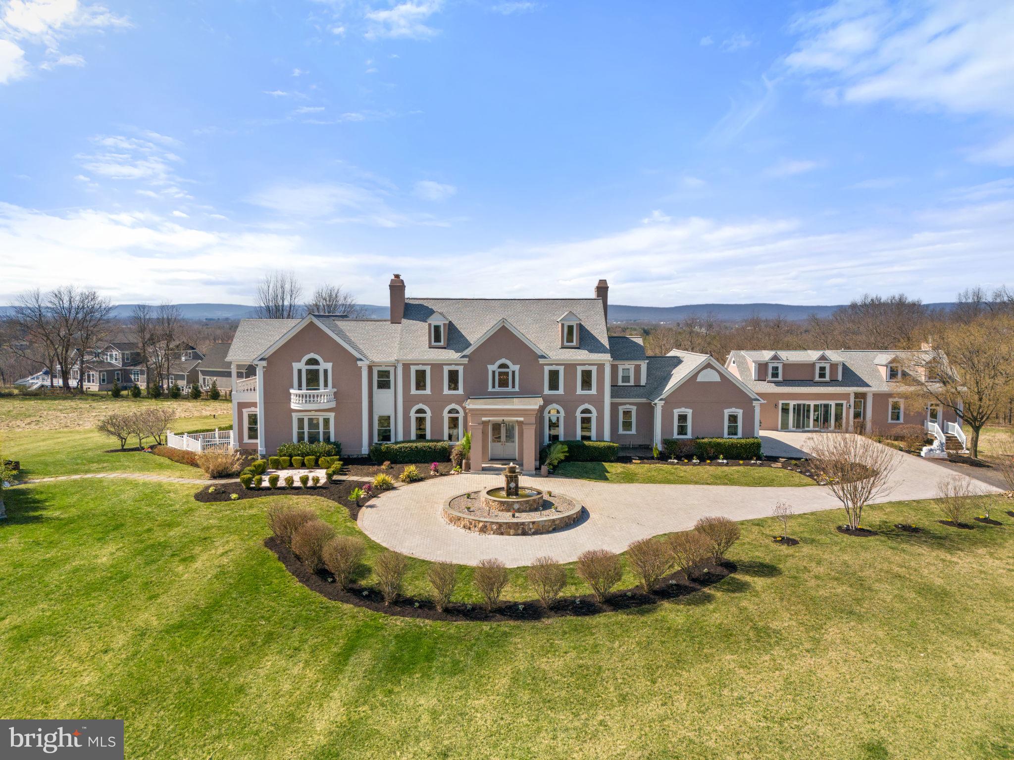 15929 Bridlepath Ln