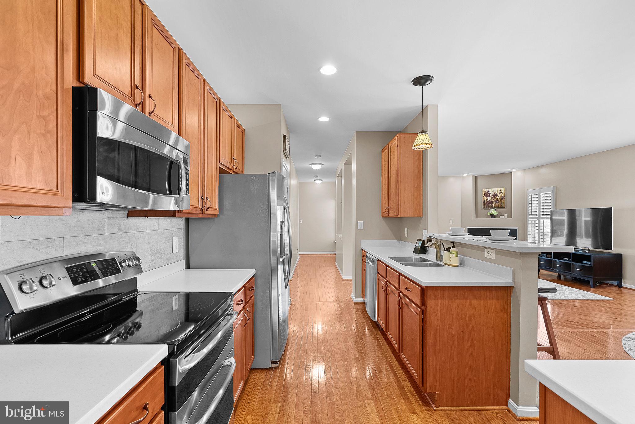 36038 Welland Dr