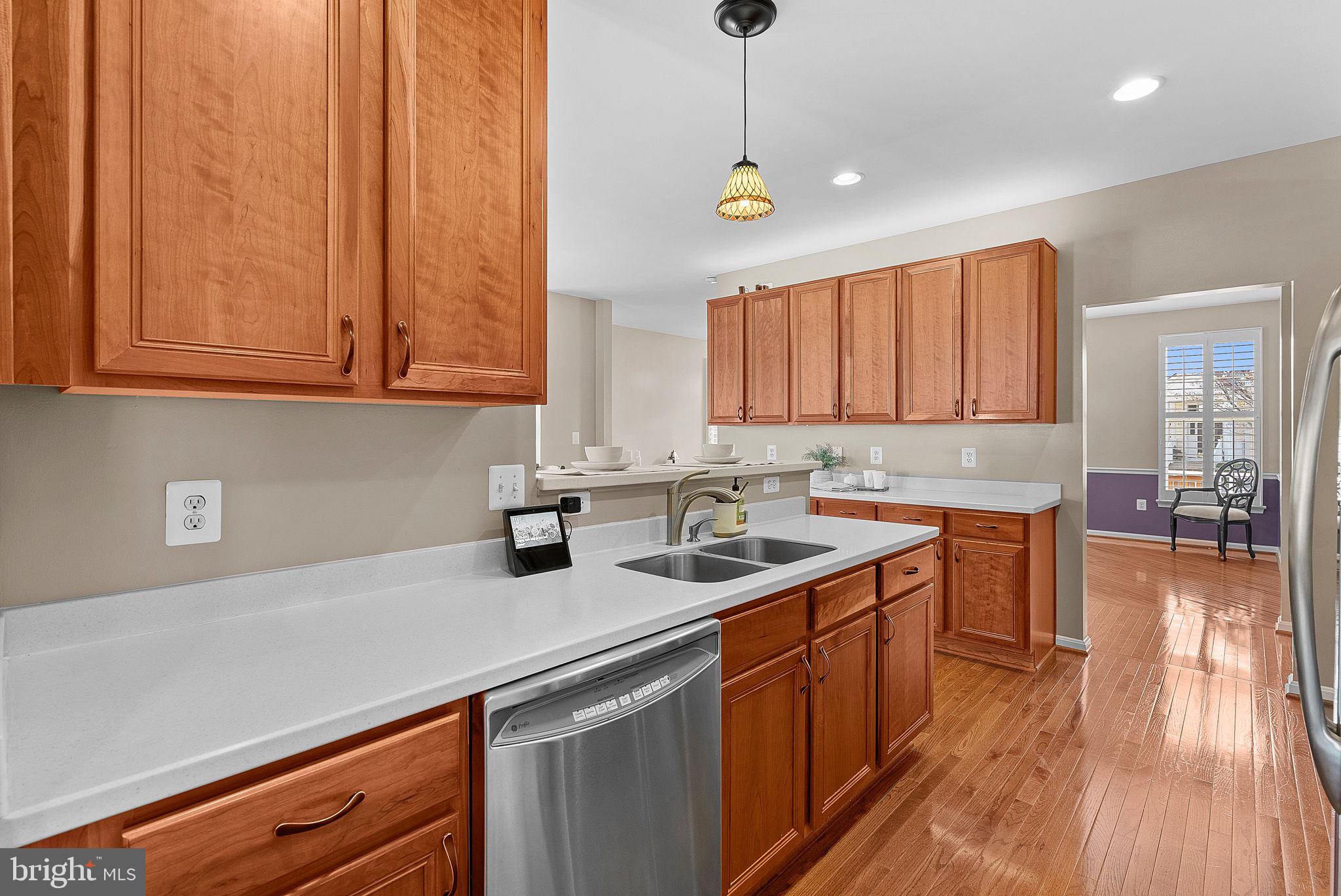 36038 Welland Dr