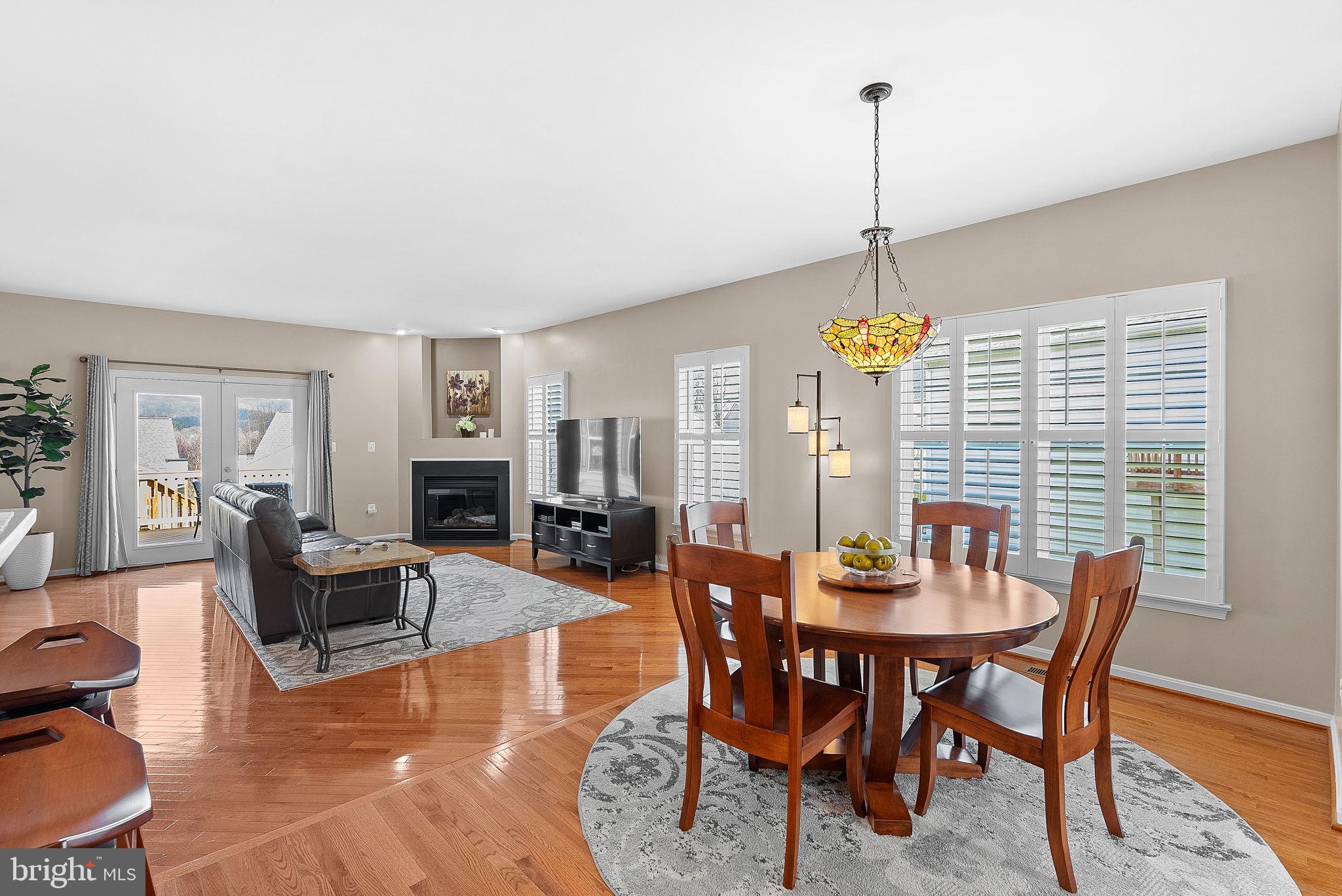 36038 Welland Dr