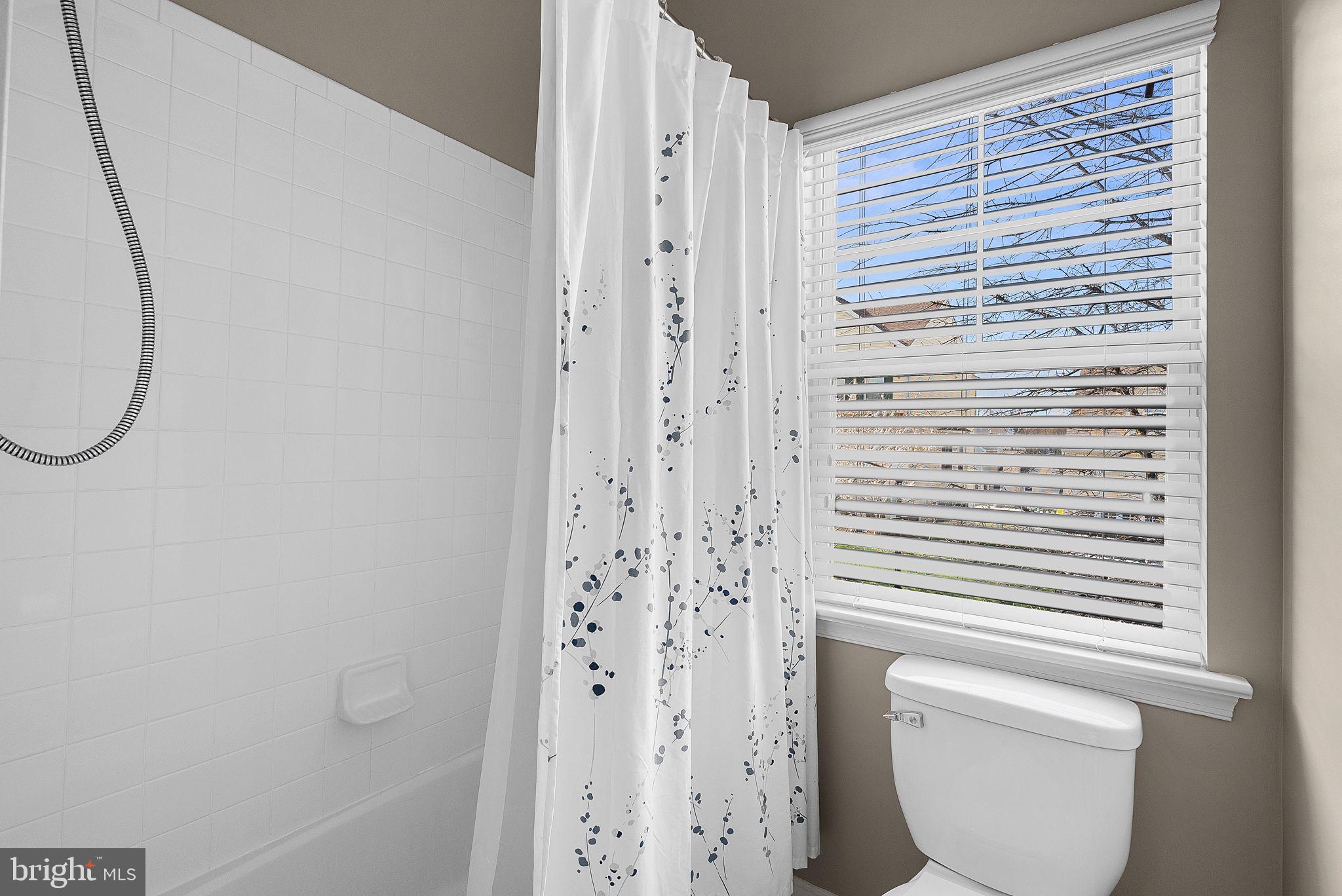 36038 Welland Dr
